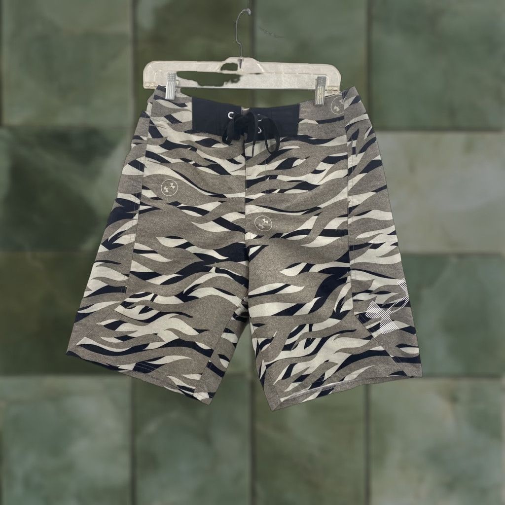 Under Armour Under Armour Heat Gear Board Shorts Mens 30 Tiger Camo Drawstring ECU Size US 30 / EU 46 - 1 Thumbnail