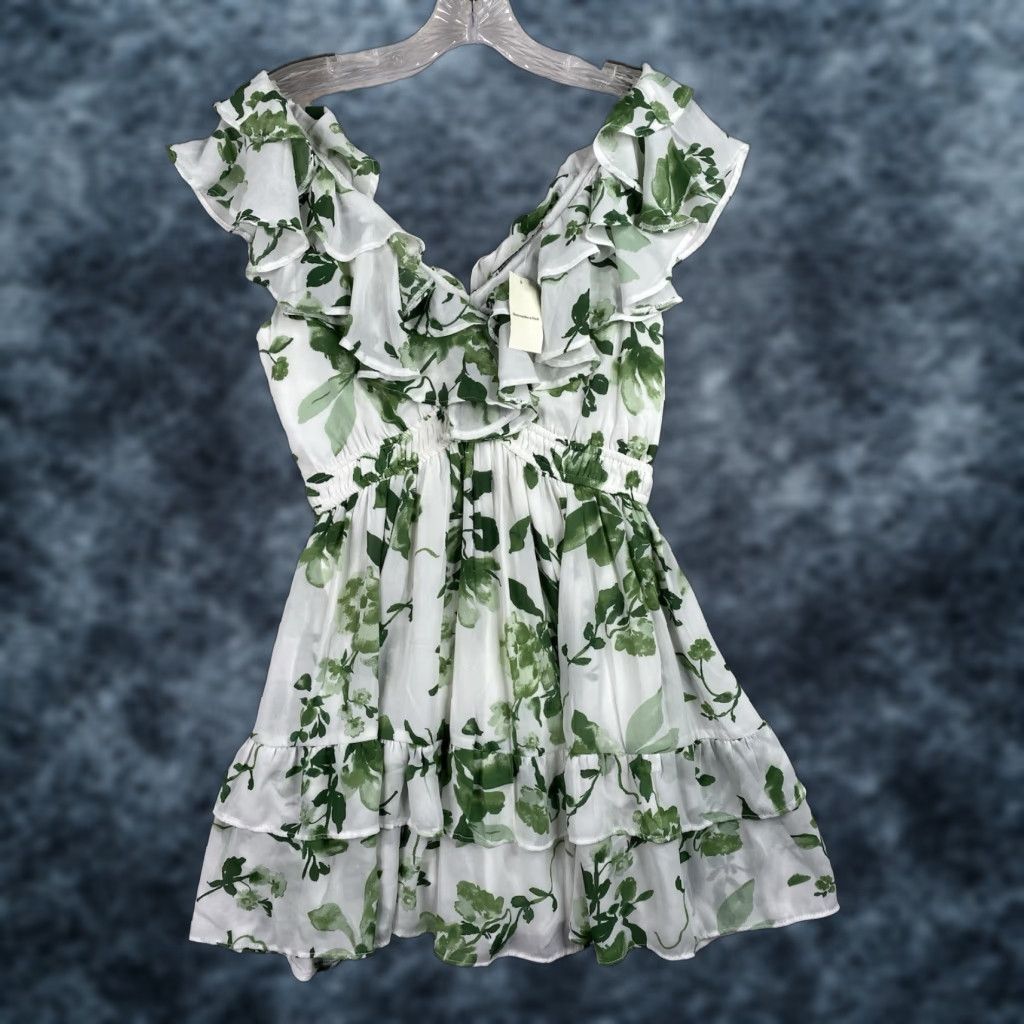 Abercrombie & Fitch Dress Short Sleeve Floral Ruffle V-Neck Petite Green  Multicolor Lined Smocked Mini