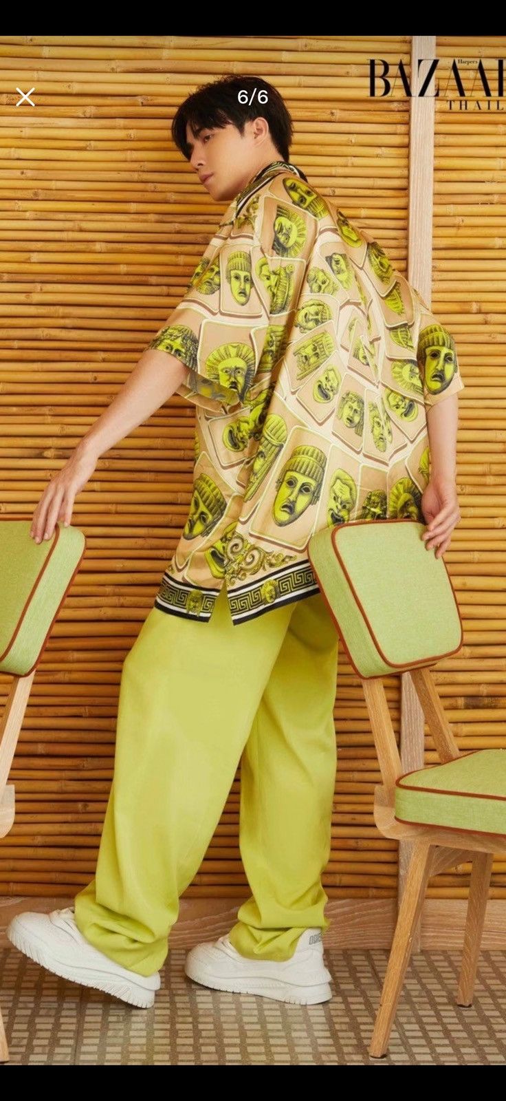 Versace Le Maschere print Shirt size46 Size US S / EU 44-46 / 1 - 3 Thumbnail