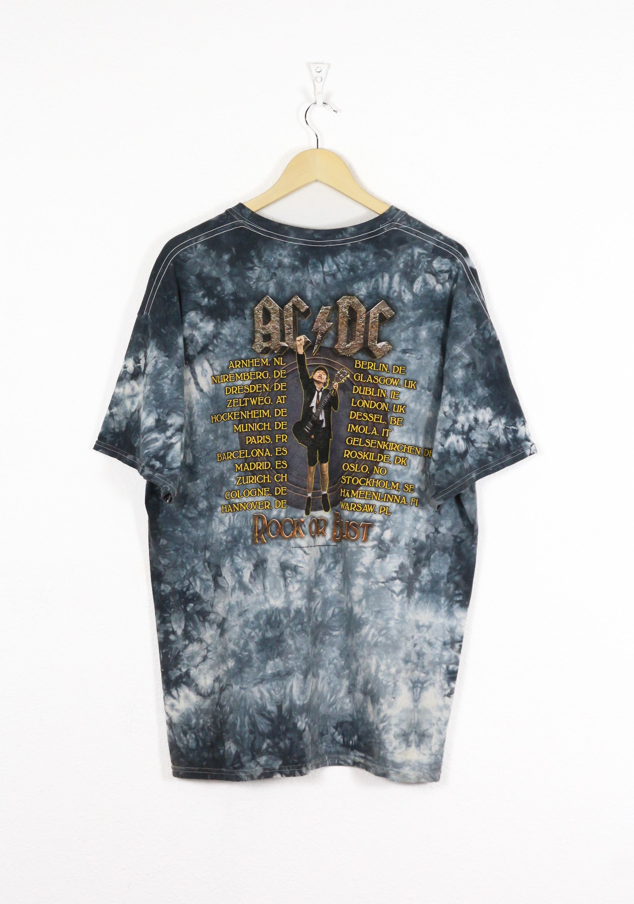 AC/DC × Band Tees × Vintage Vintage ACDC Rock or Bust Tie Dye Bleached Tee 90s Y2K Size US XL / EU 56 / 4 - 5 Thumbnail