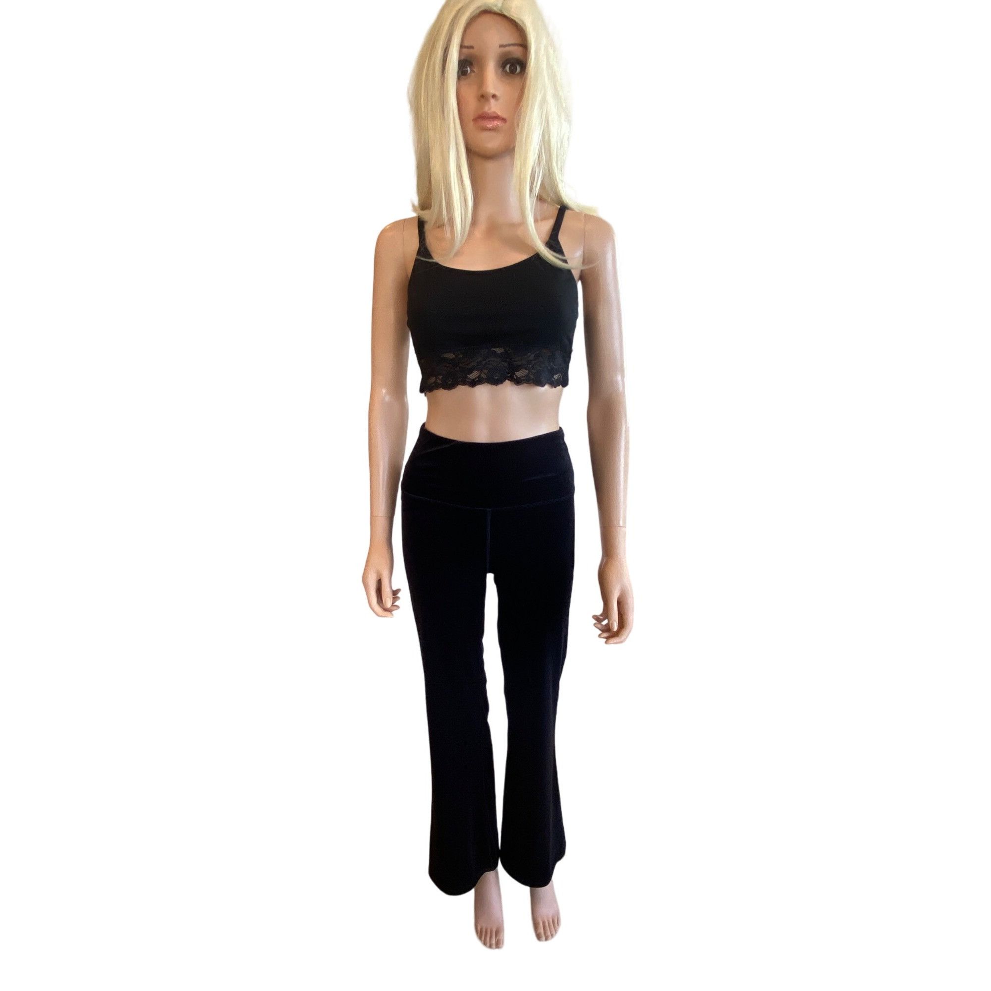 Athleta NWT Athleta XS Elation Velvet Flare Pant Black Pants High-Ri Size 26" / US 2 / IT 38 - 16 Thumbnail