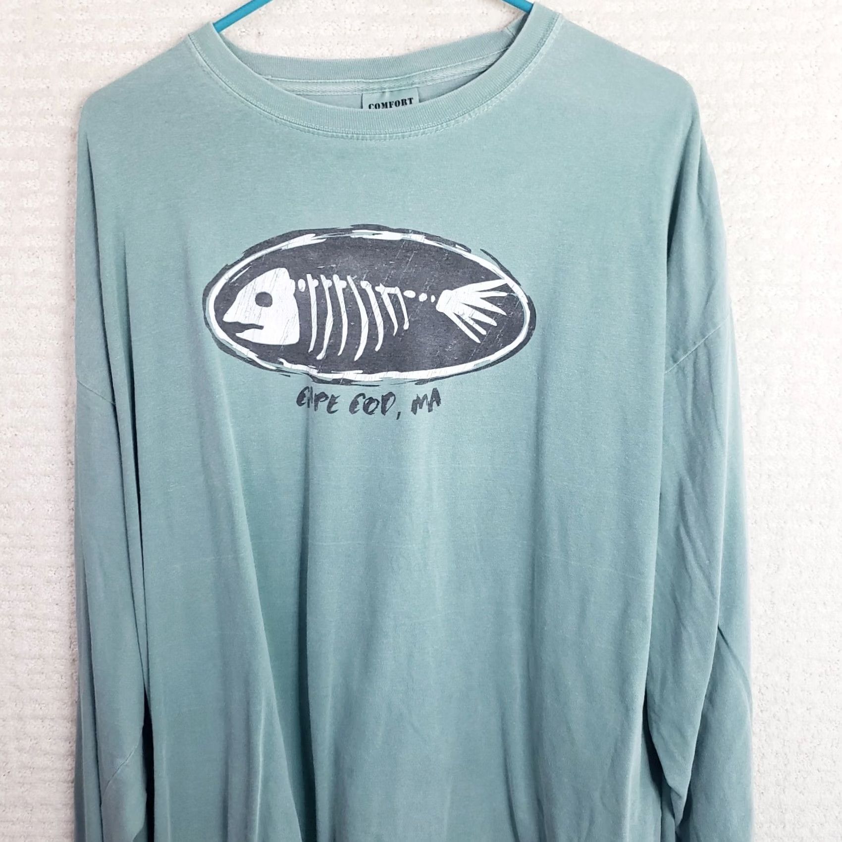Vintage Cape Cod T-shirt Long Sleeve Crew Neck Green 100% Cotton Fish Cape Cod Graphic Men L Cap Cod Brand Shirt Size US L / EU 52-54 / 3 - 3 Thumbnail