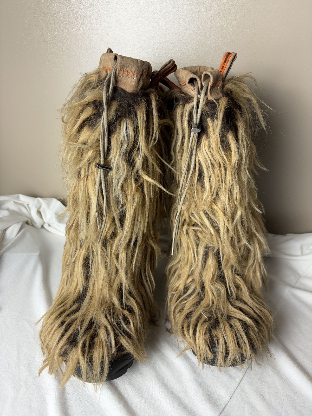 Vintage FAUX FUR VINTAGE AVANT GARDE YETI WINTER BOOTS Size US 9 / IT 39 - 3 Thumbnail