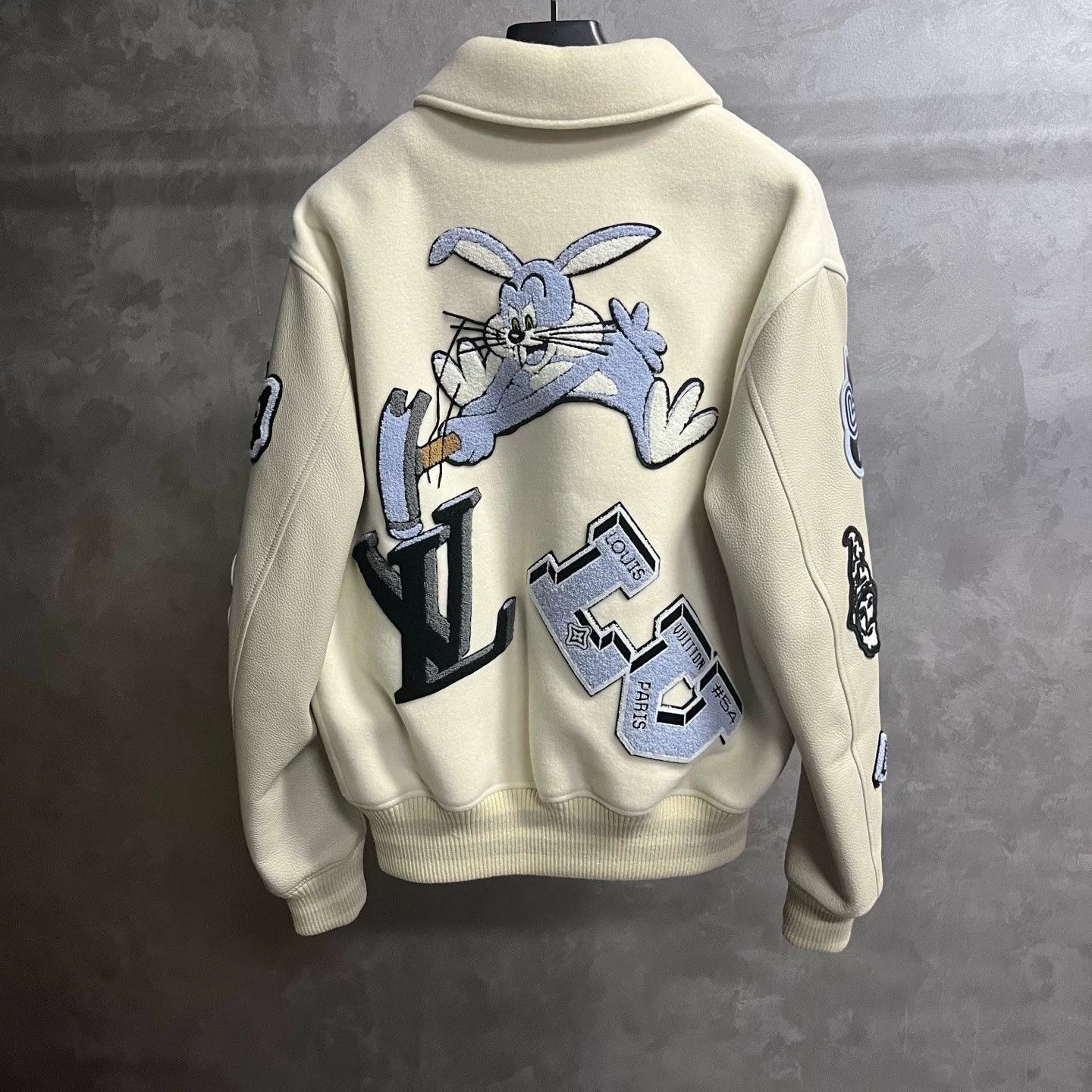 Louis Vuitton Louis Vuitton White Color Block Cartoon Leather Jacket Size US M / EU 48-50 / 2 - 5 Thumbnail