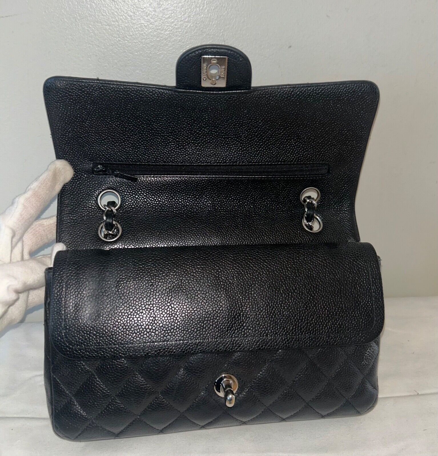 Chanel CHANEL Medium Double Flap Quilted Caviar Leather Bag Black Size ONE SIZE - 7 Thumbnail