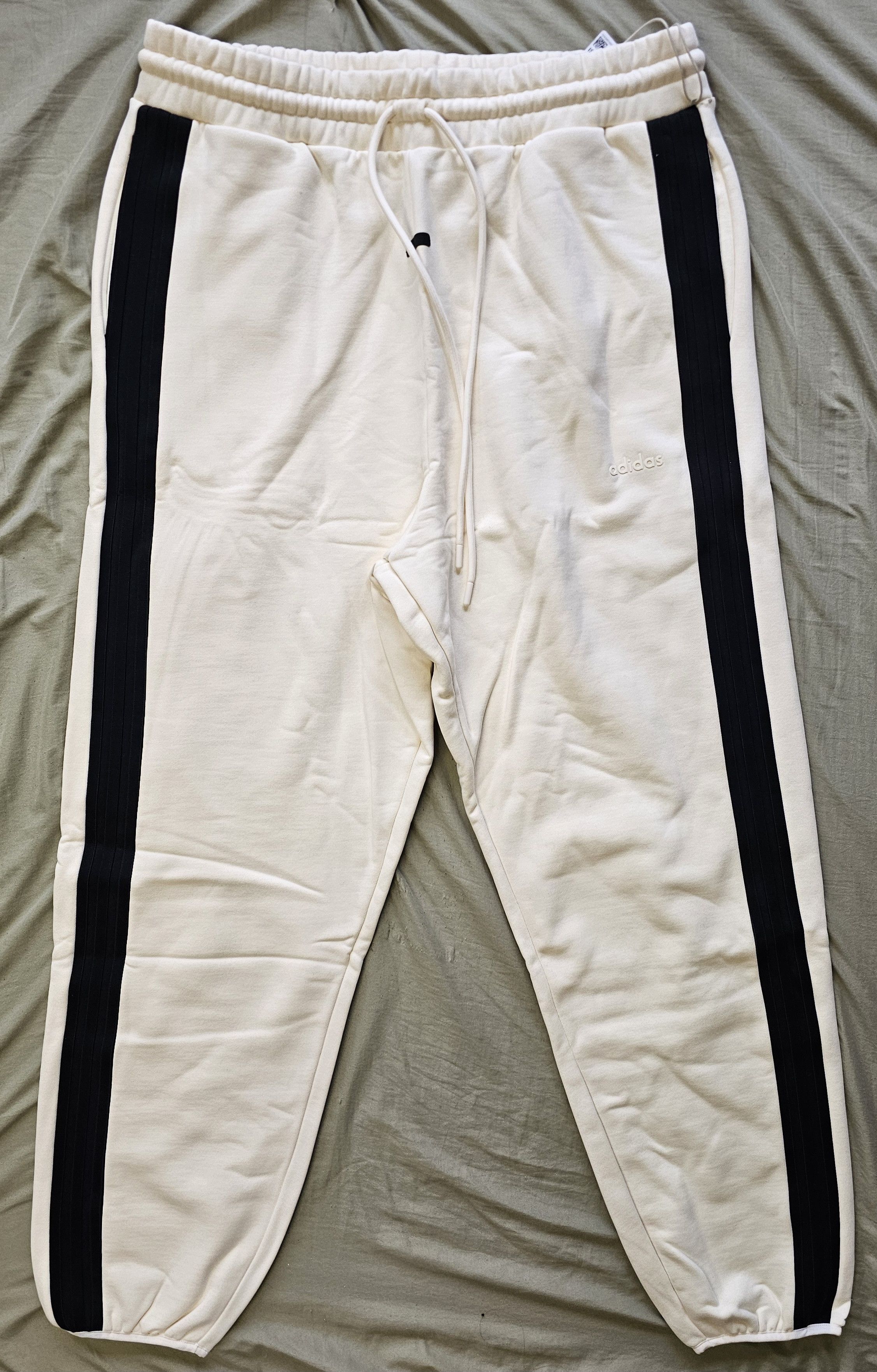 Adidas × Fear of God FEAR OF GOD ATHLETICS HEAVY FLEECE SWEATPANT CREAM WHITE Size US 38 / EU 54 - 1 Thumbnail