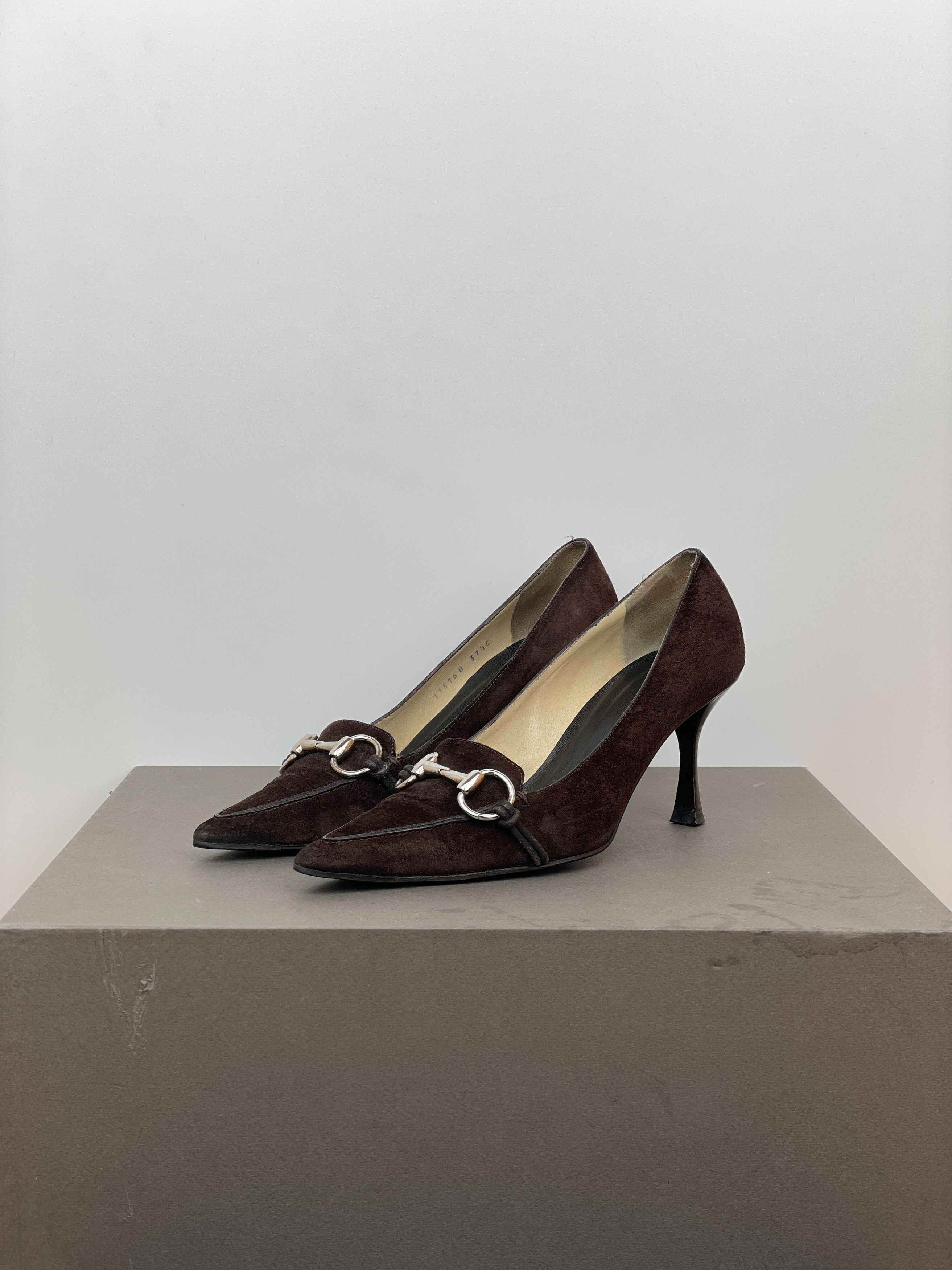 Gucci by Tom Ford 1990s Suede Pointed-Toe Horsebit Heel Pumps Size US 6.5 / IT 36.5 - 1 Thumbnail