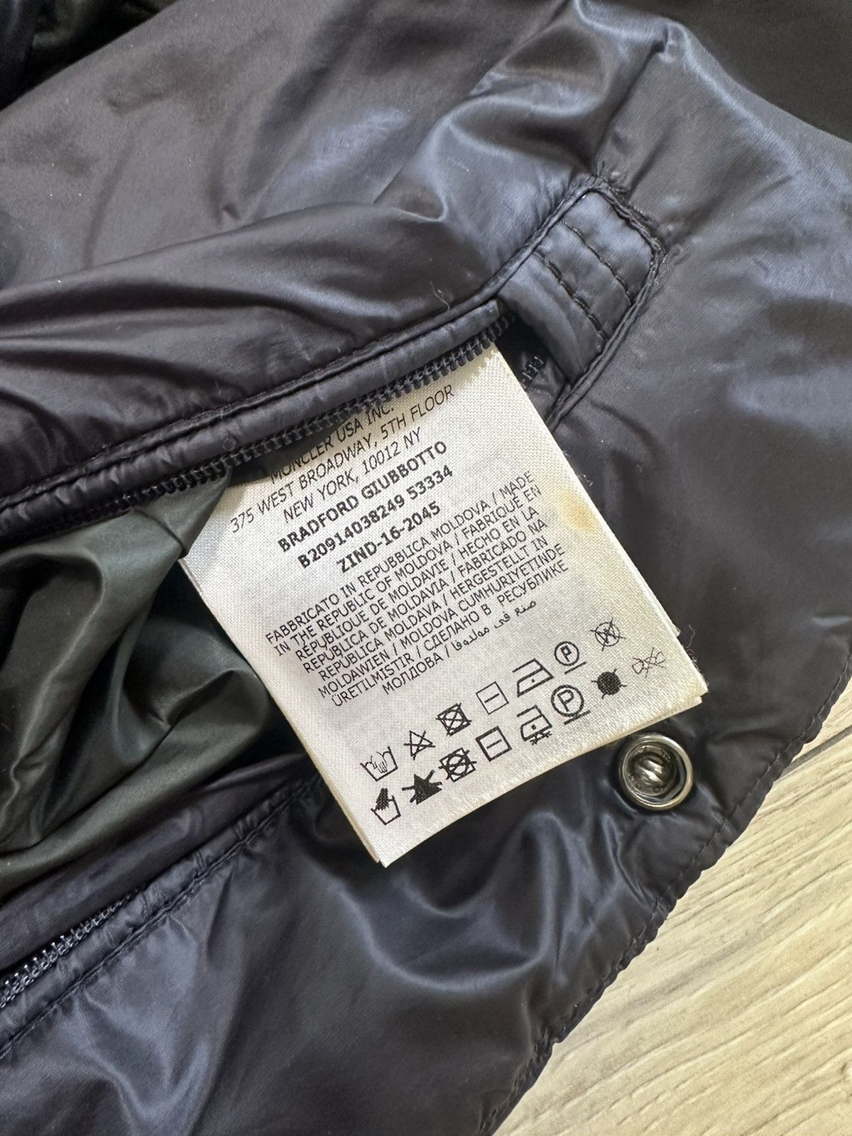 Moncler Moncler Bradford Lightweight Men Bomber Down Jacket Size US S / EU 44-46 / 1 - 8 Thumbnail