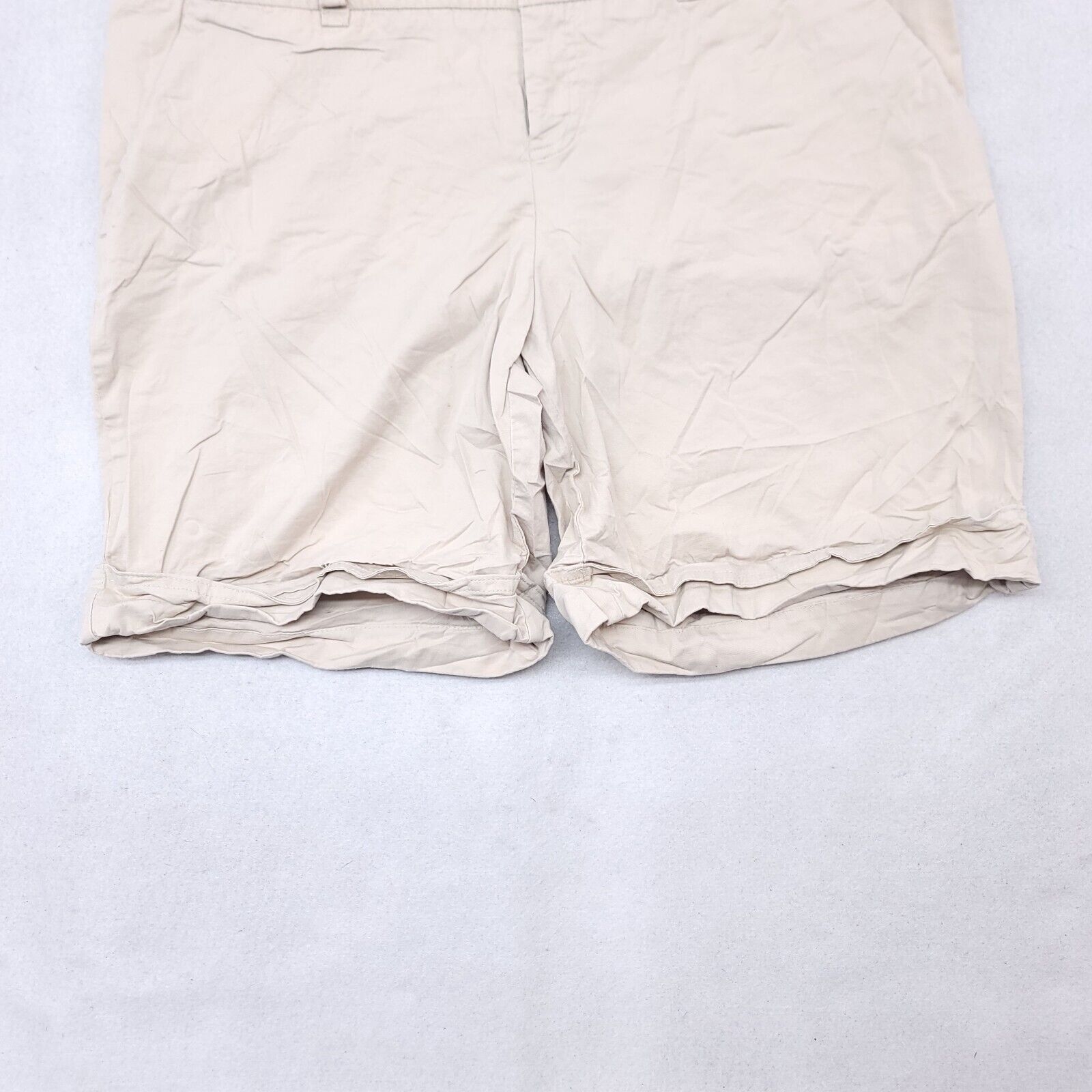 Mossimo Mossimo Button Zip Casual Chino Shorts Womens Size 14 Beige Size 36" / US 14 / IT 50 - 3 Thumbnail