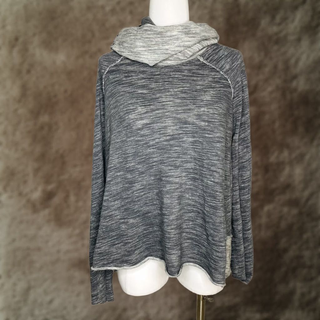 Vintage FP Beach Cowl Neck Pullover Sweater Gray One Size Long Sleeve Casual Beachy Size ONE SIZE - 1 Thumbnail