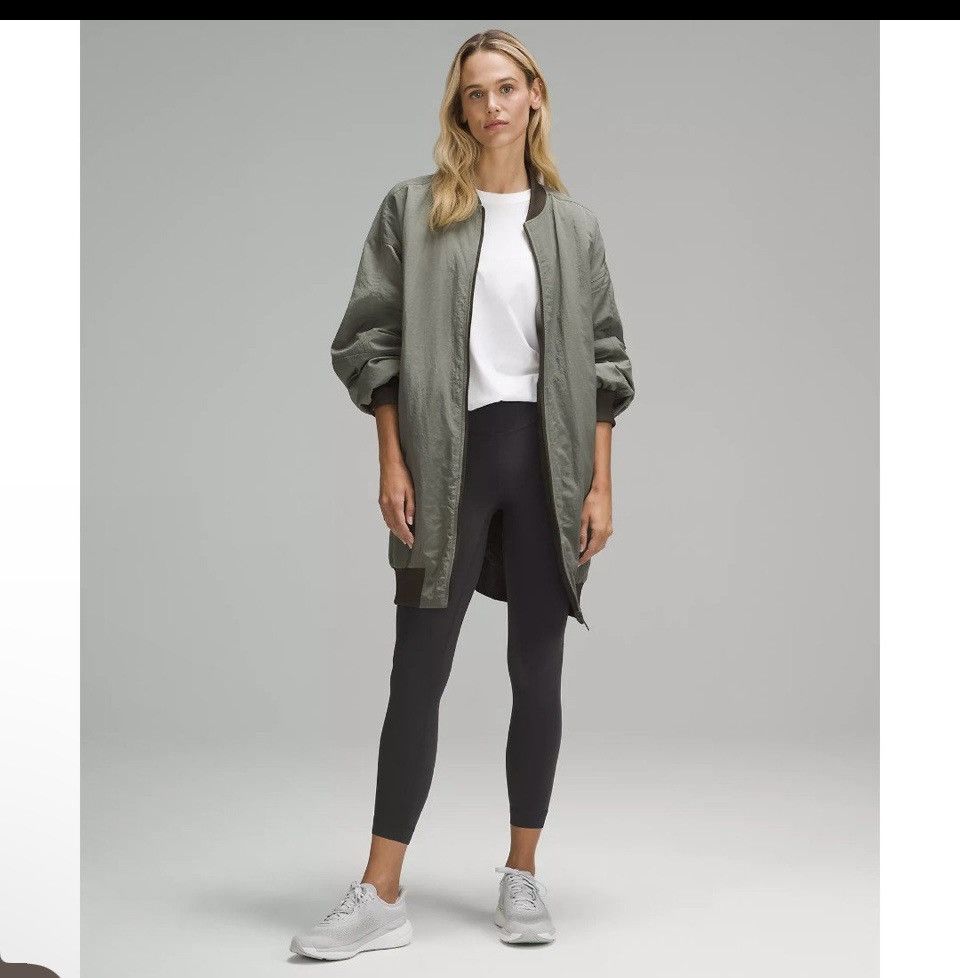 Lululemon Lululemon Wunder Under SmoothCover Tight 25" 6 Graphite Grey Size 28" / US 6 / IT 42 - 4 Thumbnail