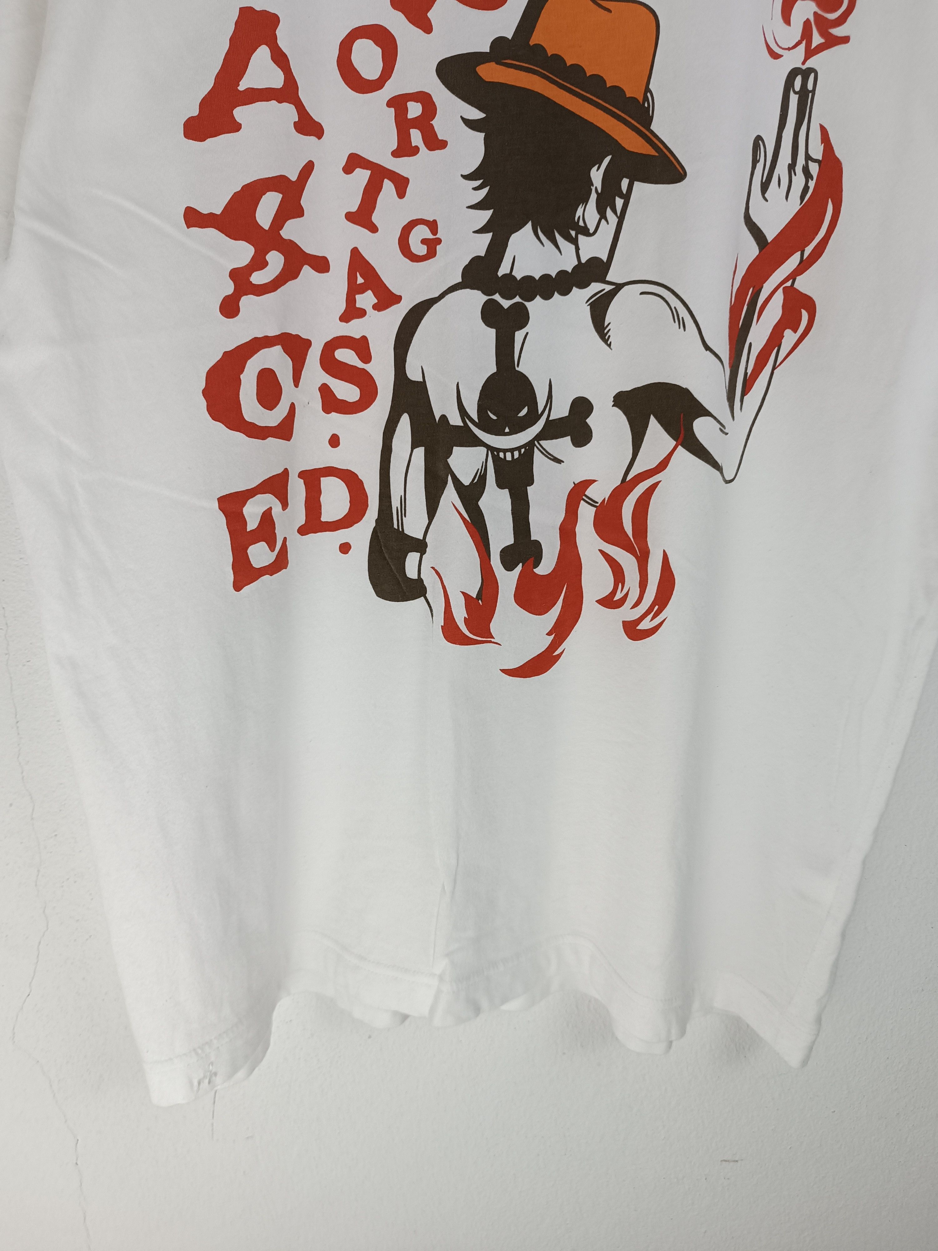 Anime VINTAGE ONE PIECE PORTGAS D ACE FIRE FIST LUFFY CHOPPER TEE Size US M / EU 48-50 / 2 - 6 Thumbnail