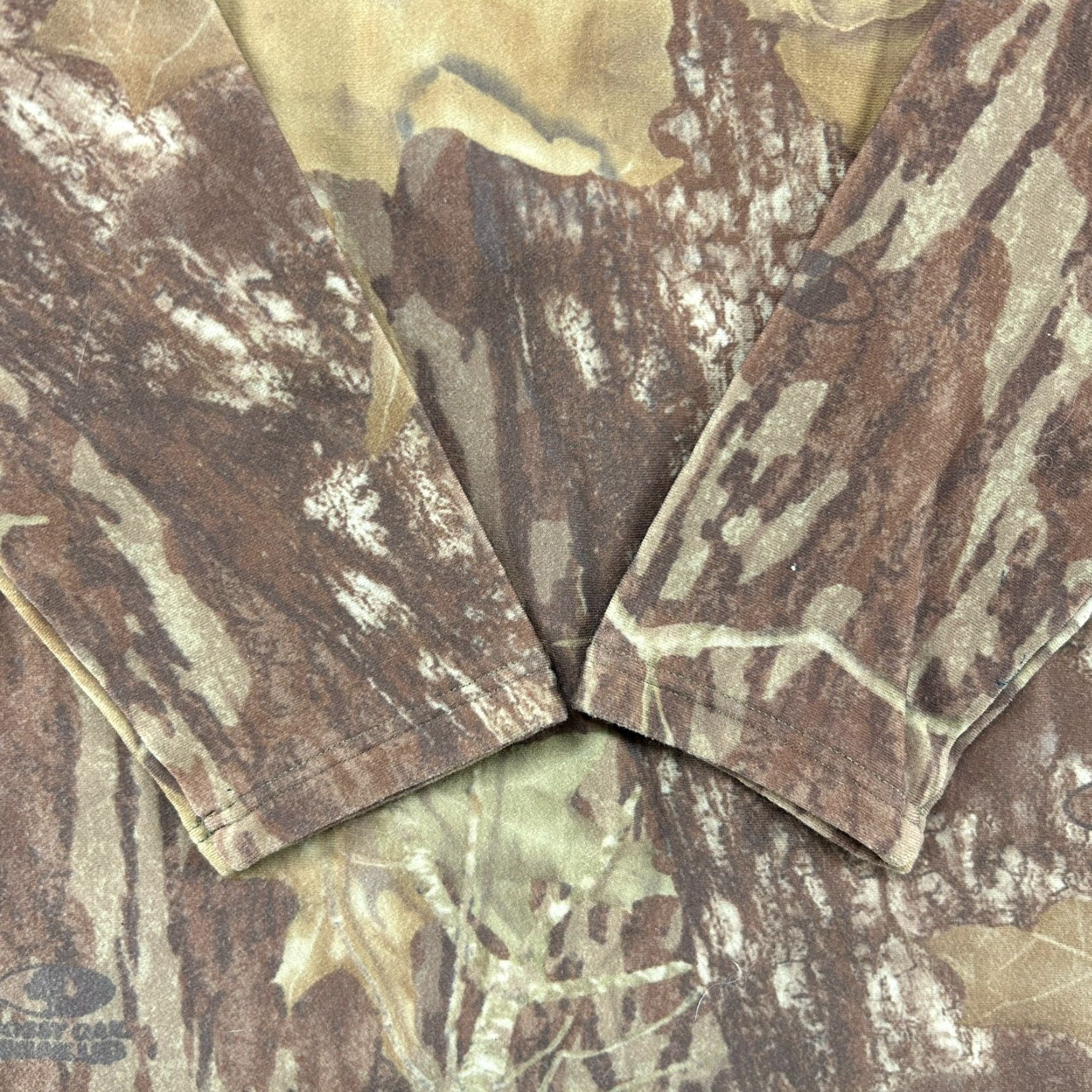 Under Armour Under Armour Shirt Mens XL Realtree Camo Mock Neck Fitted Compression Polyester Slim Multicolor 90s Camouflage Long Sleeve Size US XL / EU 56 / 4 - 3 Thumbnail