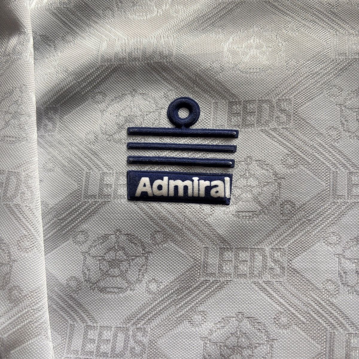 Vintage Leeds United Home 1992-93 Cantona #7 Soccer Jersey Size US M / EU 48-50 / 2 - 9 Thumbnail