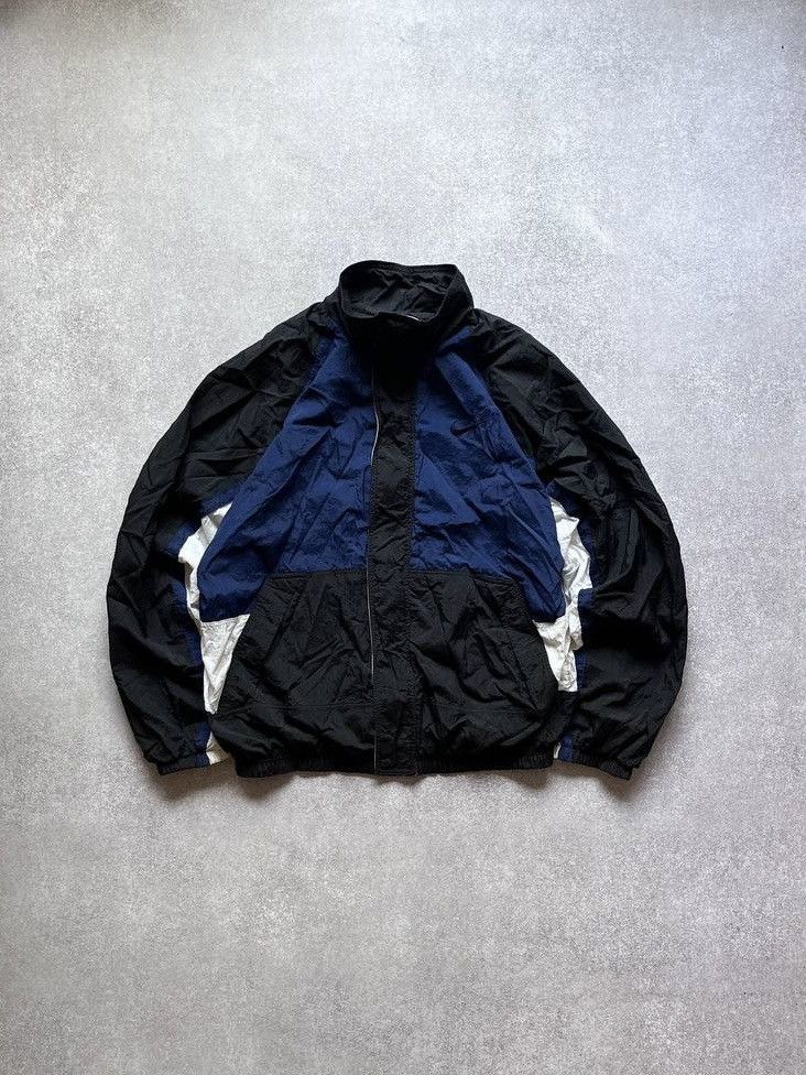 Nike Vintage Nike Swoosh Nylon Olympic Jacket Y2K L Size US L / EU 52-54 / 3 - 2 Thumbnail