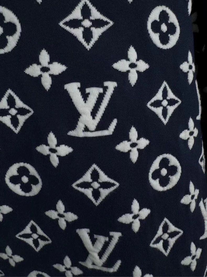 Louis Vuitton Louis Vuitton Patchwork LOGO-covered knitted sweatshirt Size US XXL / EU 58 / 5 - 3 Thumbnail