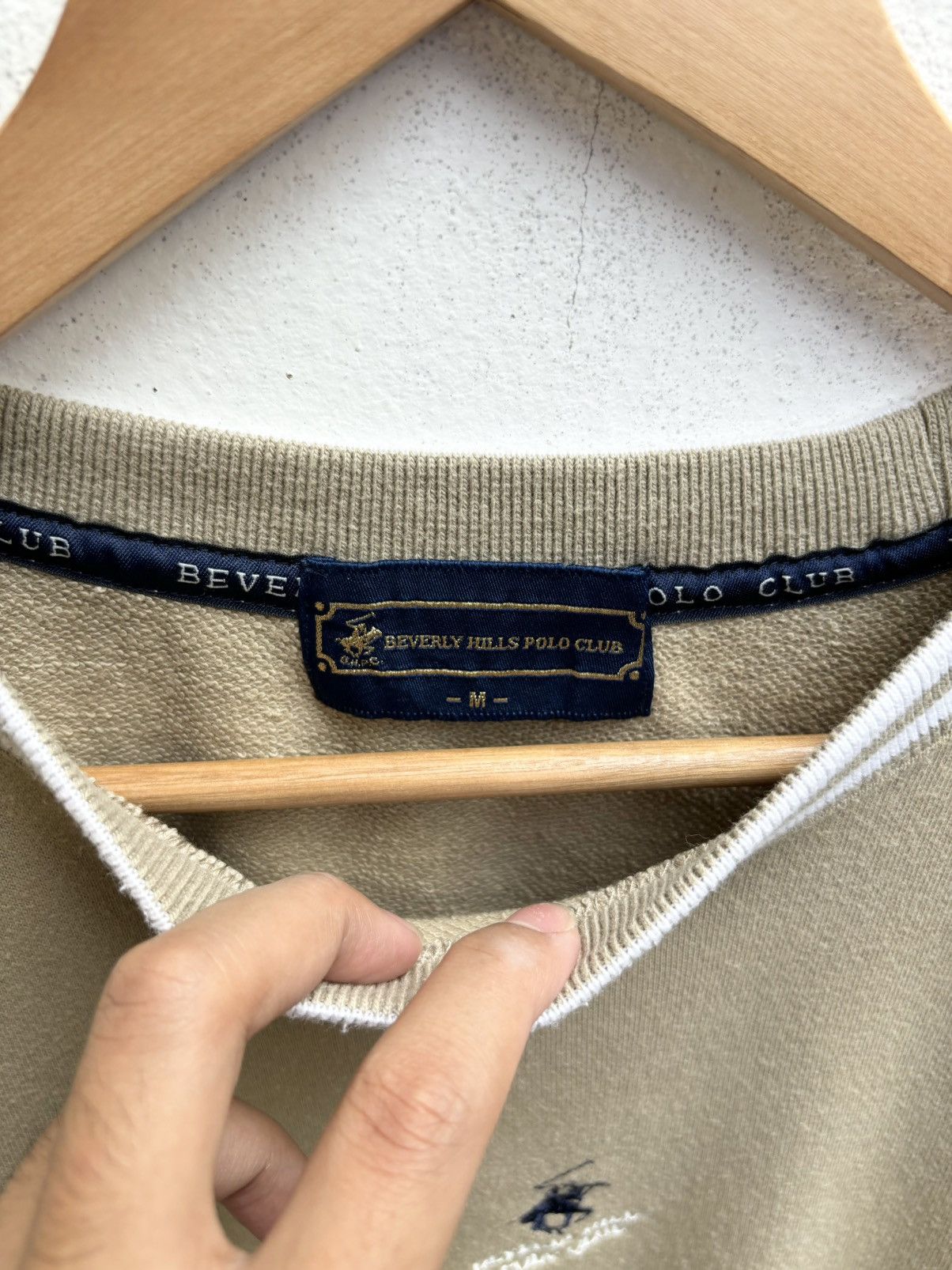 Beverly Hills Polo Club RARE BEVERLY HILLS POLO CLUB CENTER SWEATSHIRT CREAM/BEIGE Size US M / EU 48-50 / 2 - 3 Thumbnail