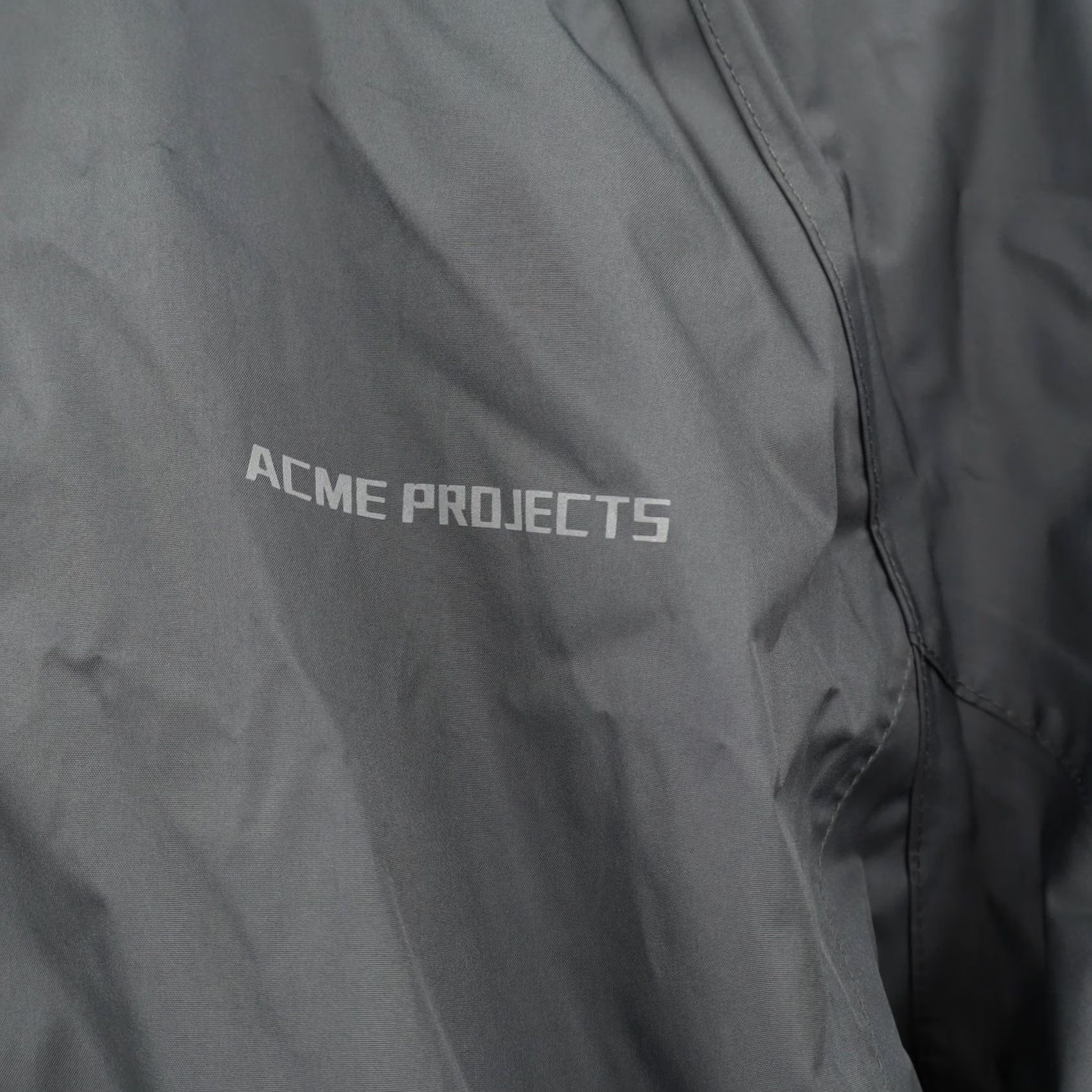 Rains Acme Jacket Rain Coat Hooded Waterproof 1000MM Gray L Men New Weather Gear Zip Full Zip Pockets Stand-Up Collar Nylon Lining Size US L / EU 52-54 / 3 - 6 Thumbnail