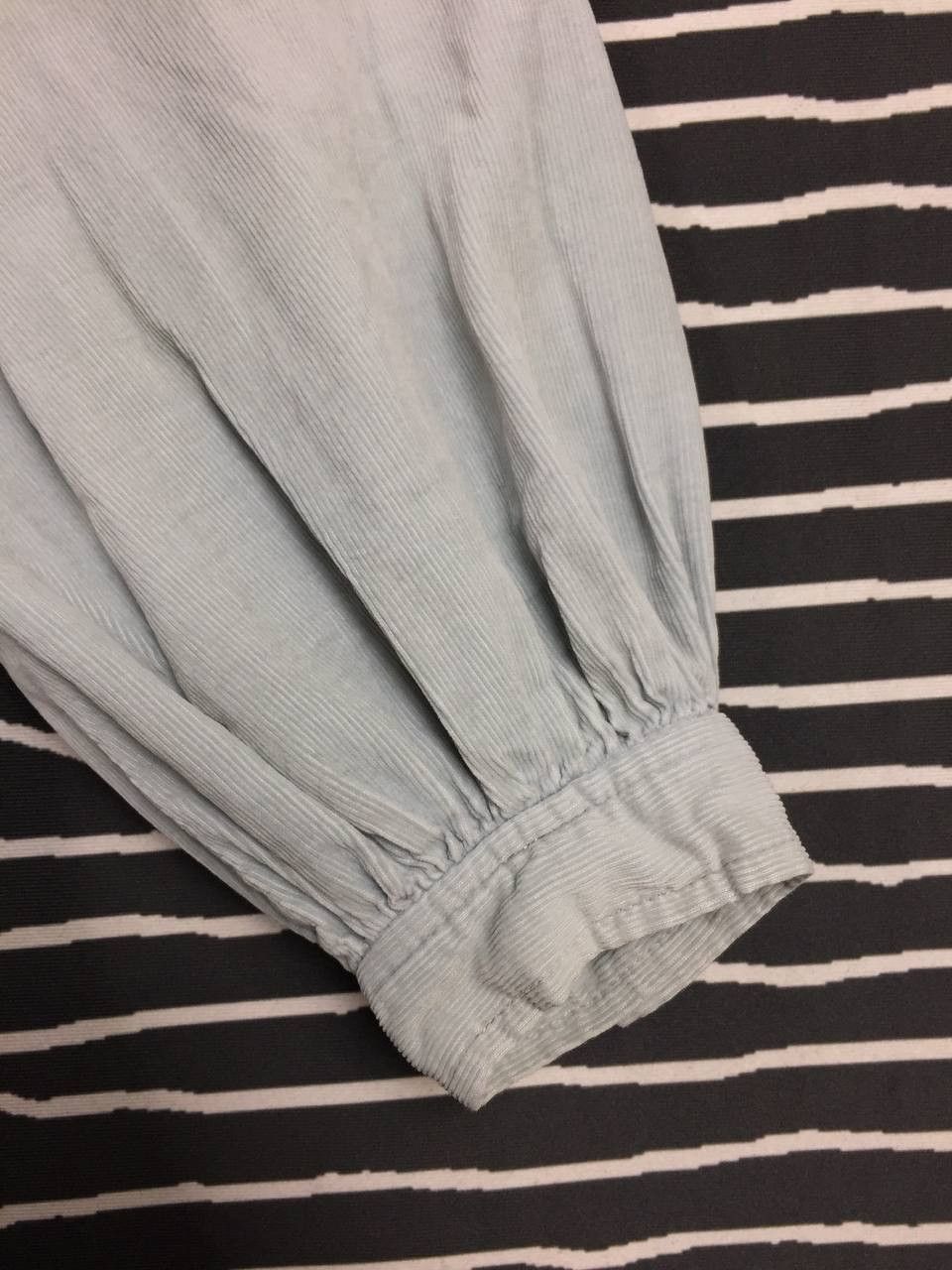Ungaro Paris × Vintage Vtg Ungaro Parallele Paris Double Pocket Corduroy Shirt Size M / US 6-8 / IT 42-44 - 7 Thumbnail