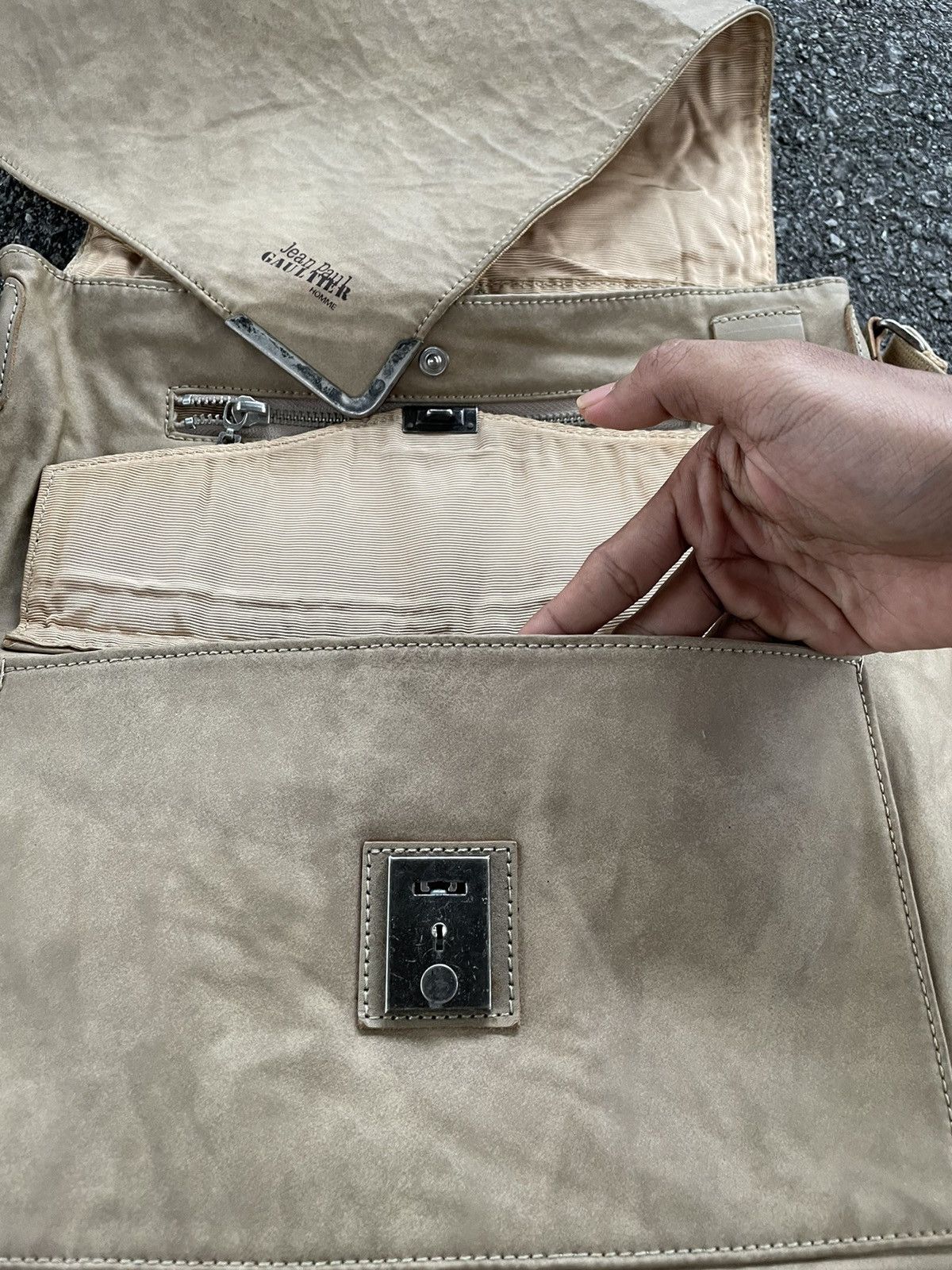 Jean Paul Gaultier Jean Paul Gaultier Sling/Shoulder Bag Size ONE SIZE - 7 Thumbnail