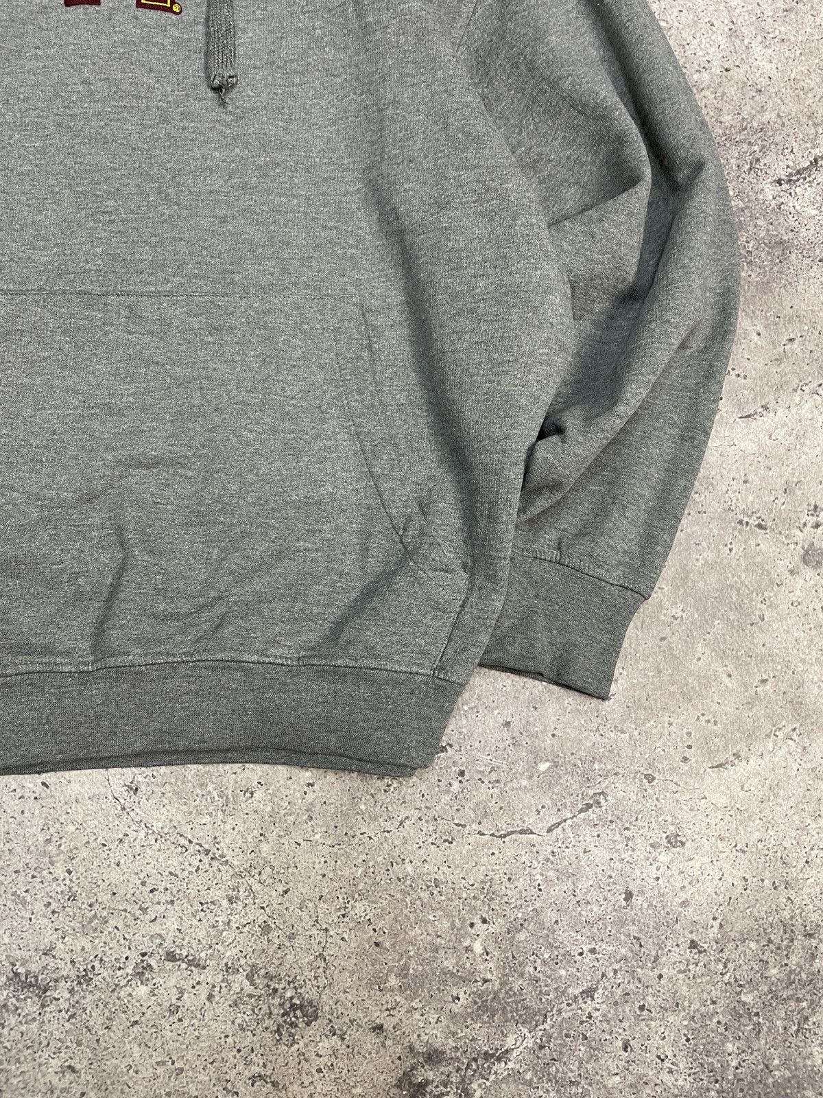 Vintage Vintage Minnesota Hokey Nike Crewneck 1997 very rare Size US L / EU 52-54 / 3 - 8 Thumbnail