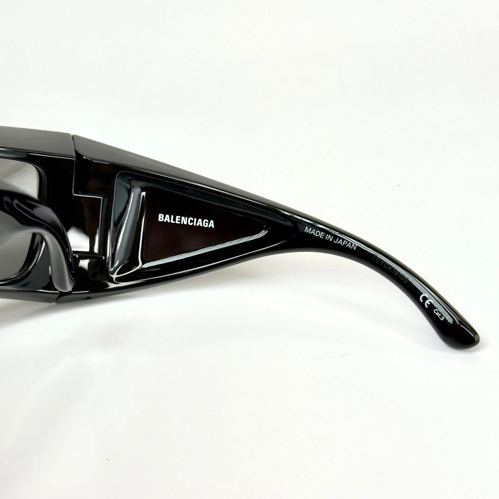 Balenciaga BALENCIAGA BB0156S 0156 EXTREME Black Sunglasses 001 Size ONE SIZE - 3 Thumbnail