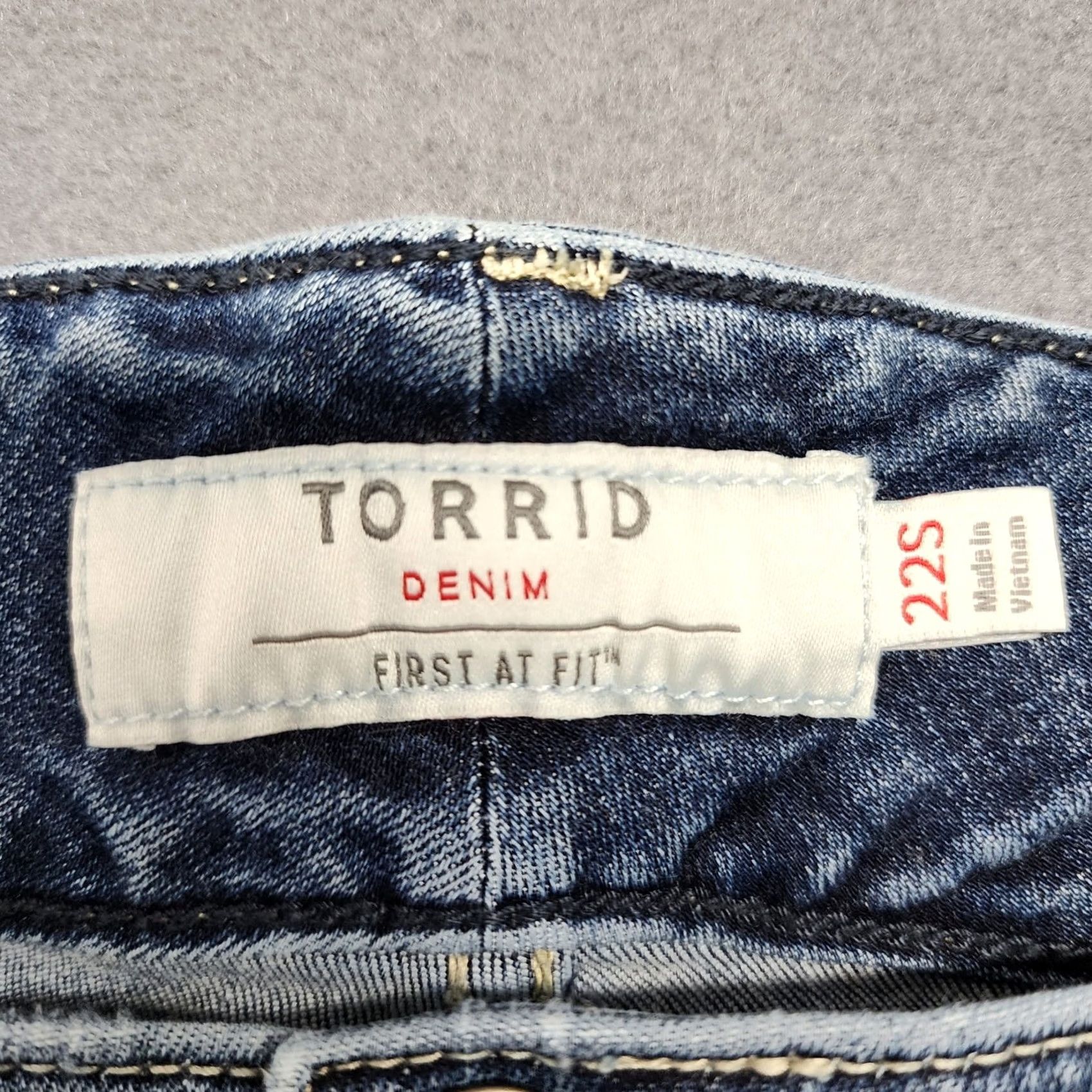 Torrid Torrid Jeans Jegging Women Plus Size 22S Blue Denim Stretch Casual Preppy Jeans 38 in Waist 27 in Inseam Womens Size 40" / US 18 - 3 Thumbnail