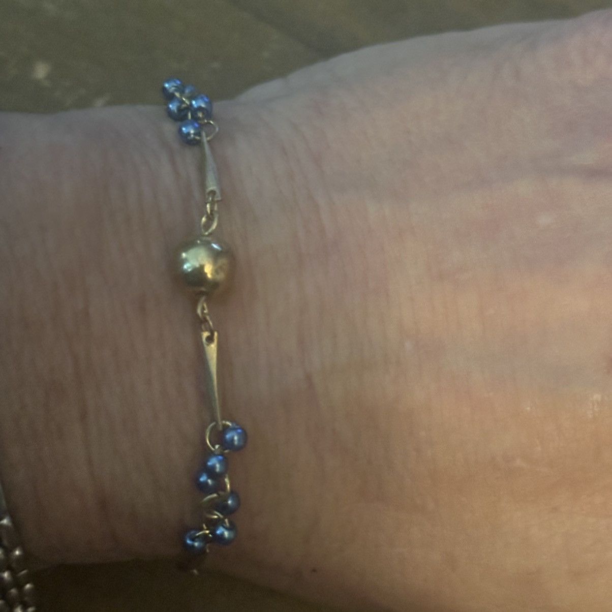 Vintage Vintage gold tone blue cluster bead chain bracelet Size ONE SIZE - 3 Thumbnail