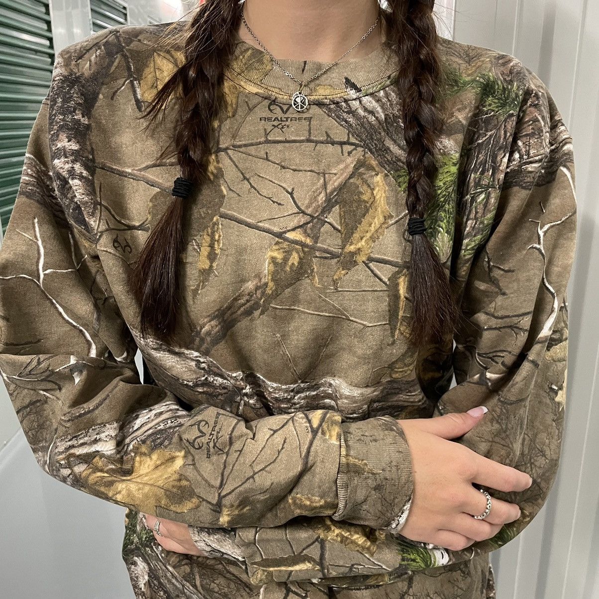 Carhartt × Vintage Crazy vintage 90s Carhartt Style Realtree Camo Sweatshirt Size US S / EU 44-46 / 1 - 1 Thumbnail