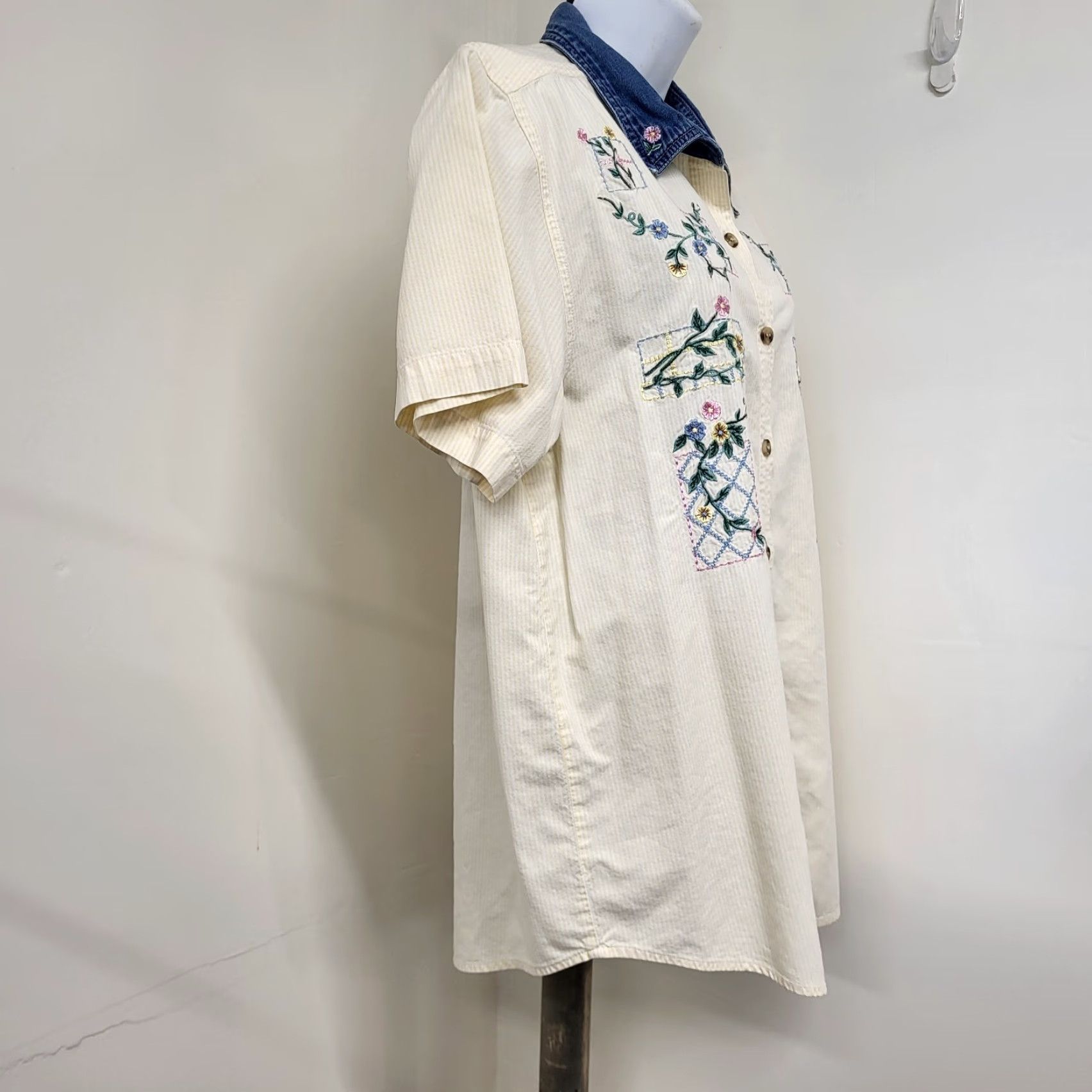 Vintage VINTAGE Bobbi Brooks Women's Shirt L Striped Floral Embroidered Button-Up Yellow Blue 80s Classic Mens Womens Girls Size L / US 10 / IT 46 - 7 Thumbnail
