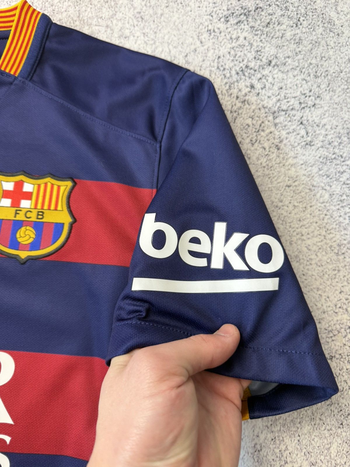 FC BARCELONA SPAIN 2016 HOME FOOTBALL SHIRT JERSEY #10 Messi