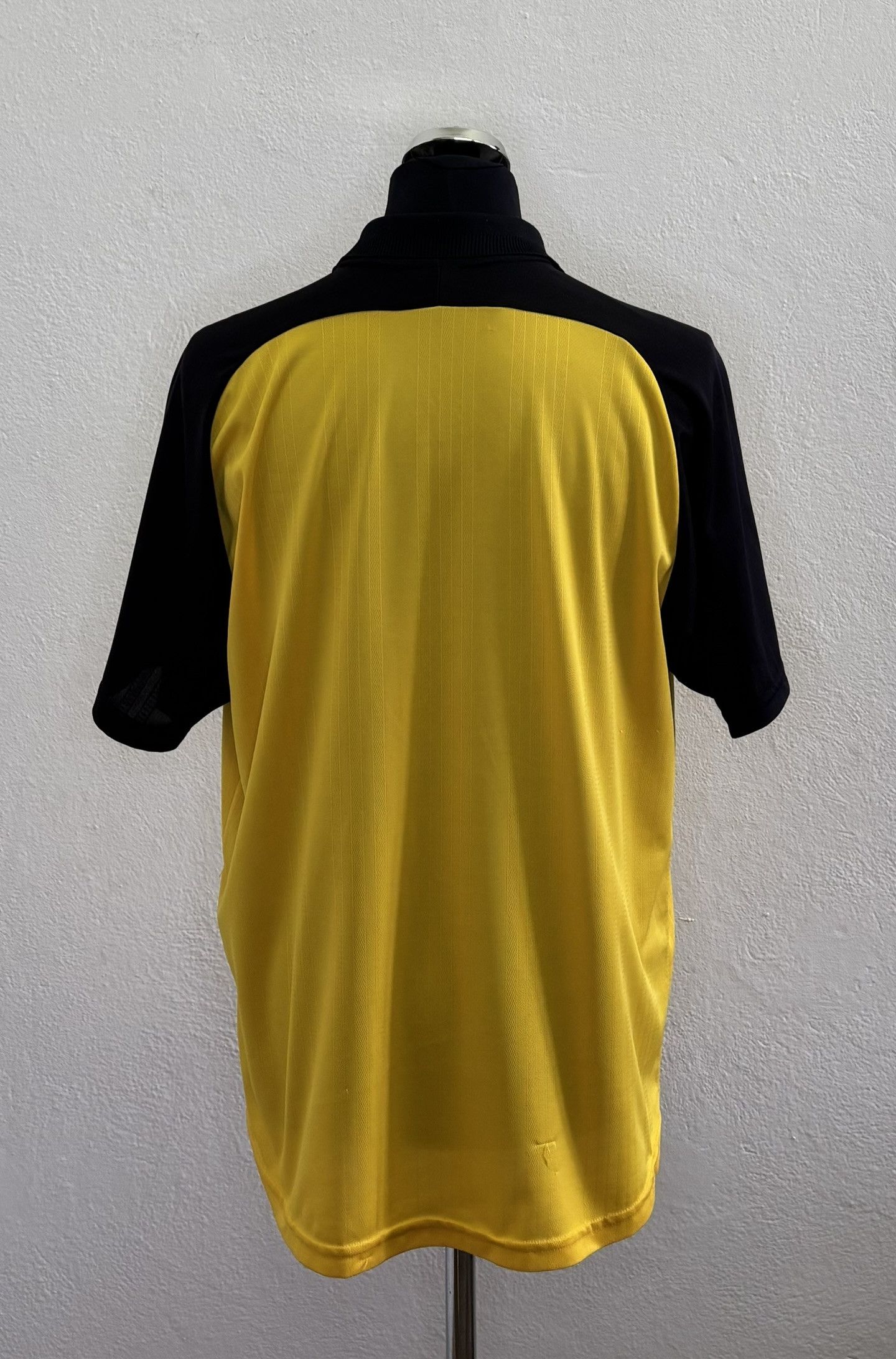 Adidas × Vintage Adidas vintage 90s referee shirt size L Size US L / EU 52-54 / 3 - 2 Thumbnail