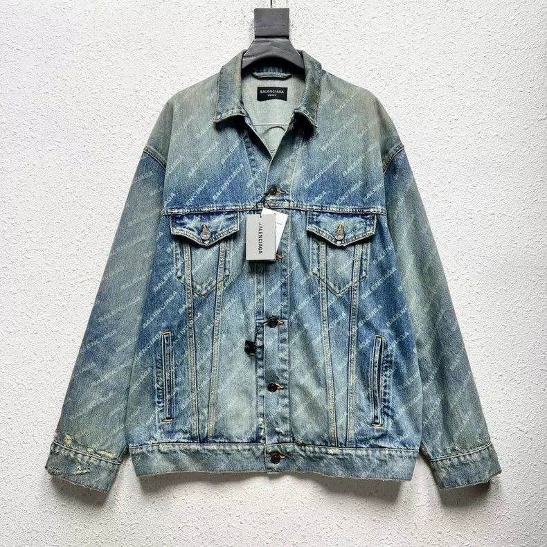 Balenciaga Balenciaga Denim Jacket with All-Over Printed Bullet Scree Size US XS / EU 42 / 0 - 1 Thumbnail