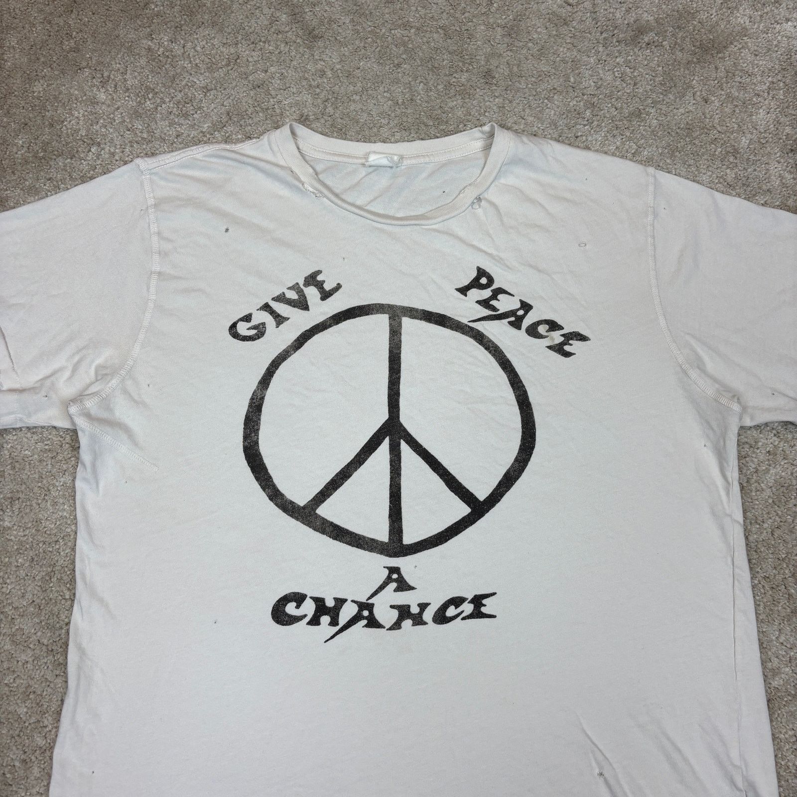 MadeWorn Rare Madeworn John Lennon Give Peace A Chance Shirt Men's XL Size US XL / EU 56 / 4 - 2 Thumbnail