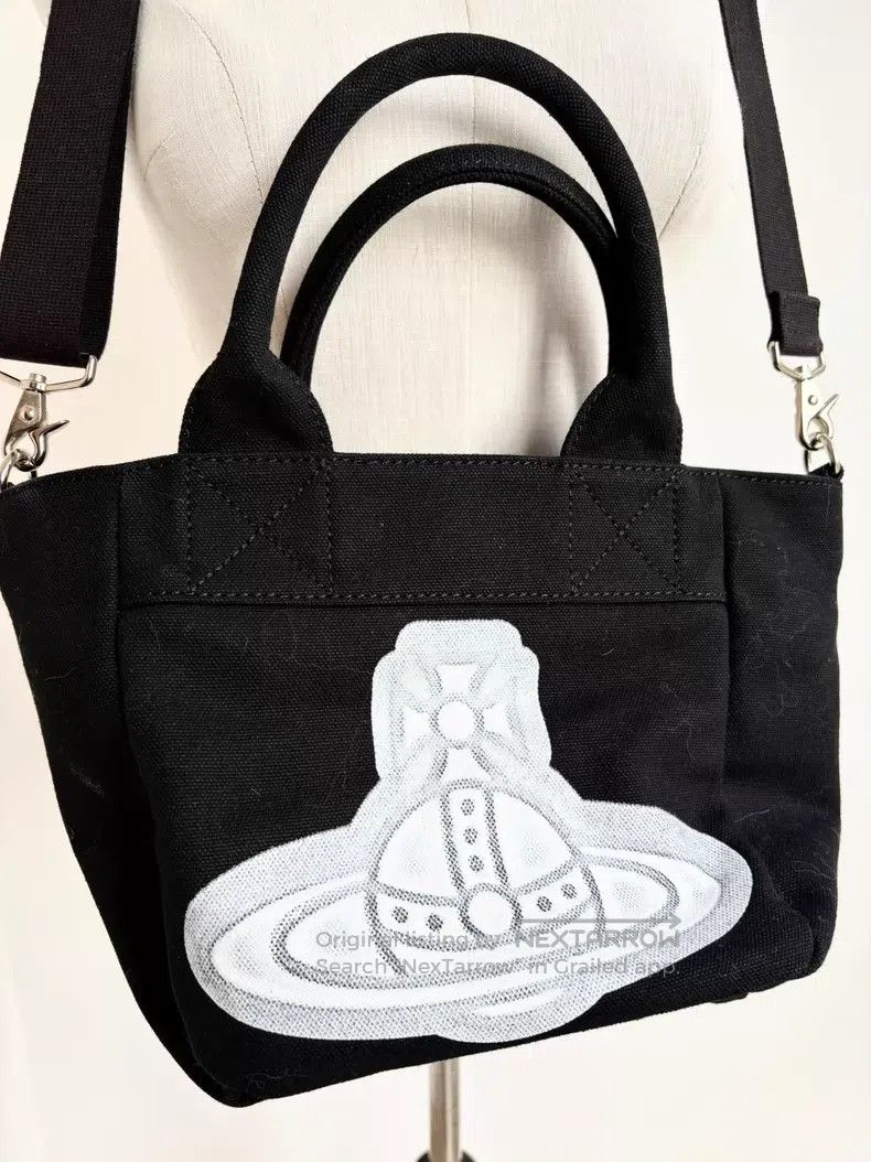 Vivienne Westwood Vivienne Westwood size OS Large Saturn Handbag with Shoulde Size ONE SIZE - 2 Thumbnail