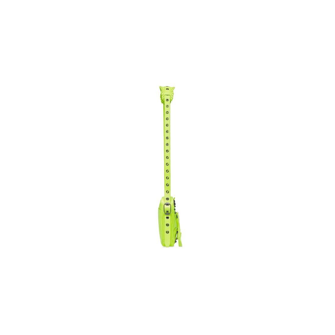 Balenciaga o1tr1nto0525 Size: OS / Le Cagole Men Crossbody Bag in Green Size ONE SIZE - 5 Thumbnail