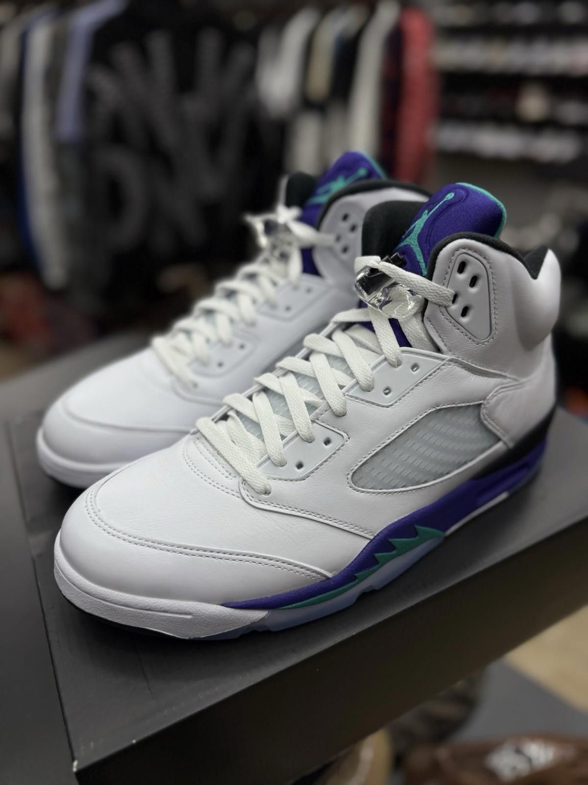 Jordan Brand Nike Air Jordan 5 Retro "Grape" (2025) Mens Size 13 NEW - Size US 13 / EU 46 - 6 Thumbnail
