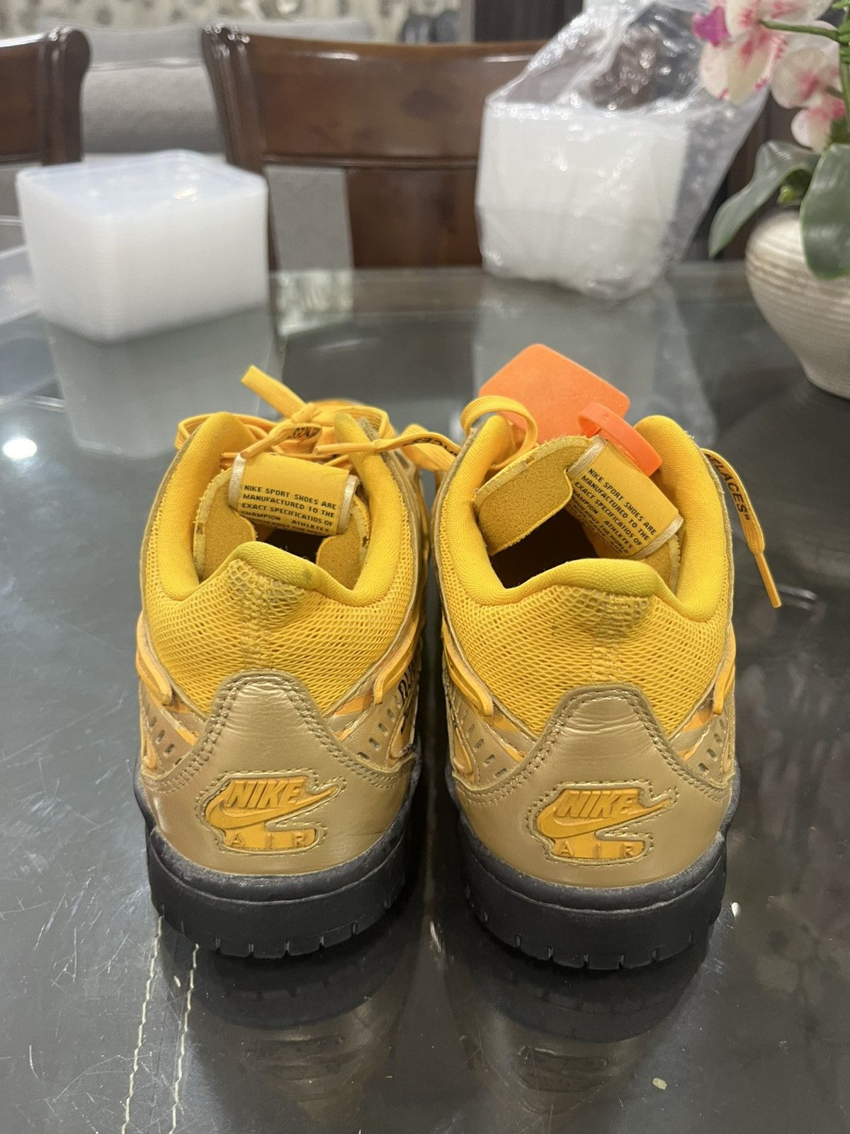Nike × Off-White Nike Off White Rubber Dunk University Gold Size US 10 / EU 43 - 1 Thumbnail