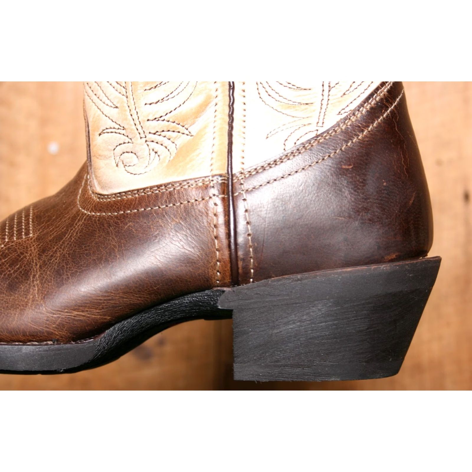 Vintage LAREDO Tori Brown & Tan Leather Round Toe Short Western Boots Women's 7M Boots Kyle? Size 28" / US 6 / IT 42 - 7 Thumbnail