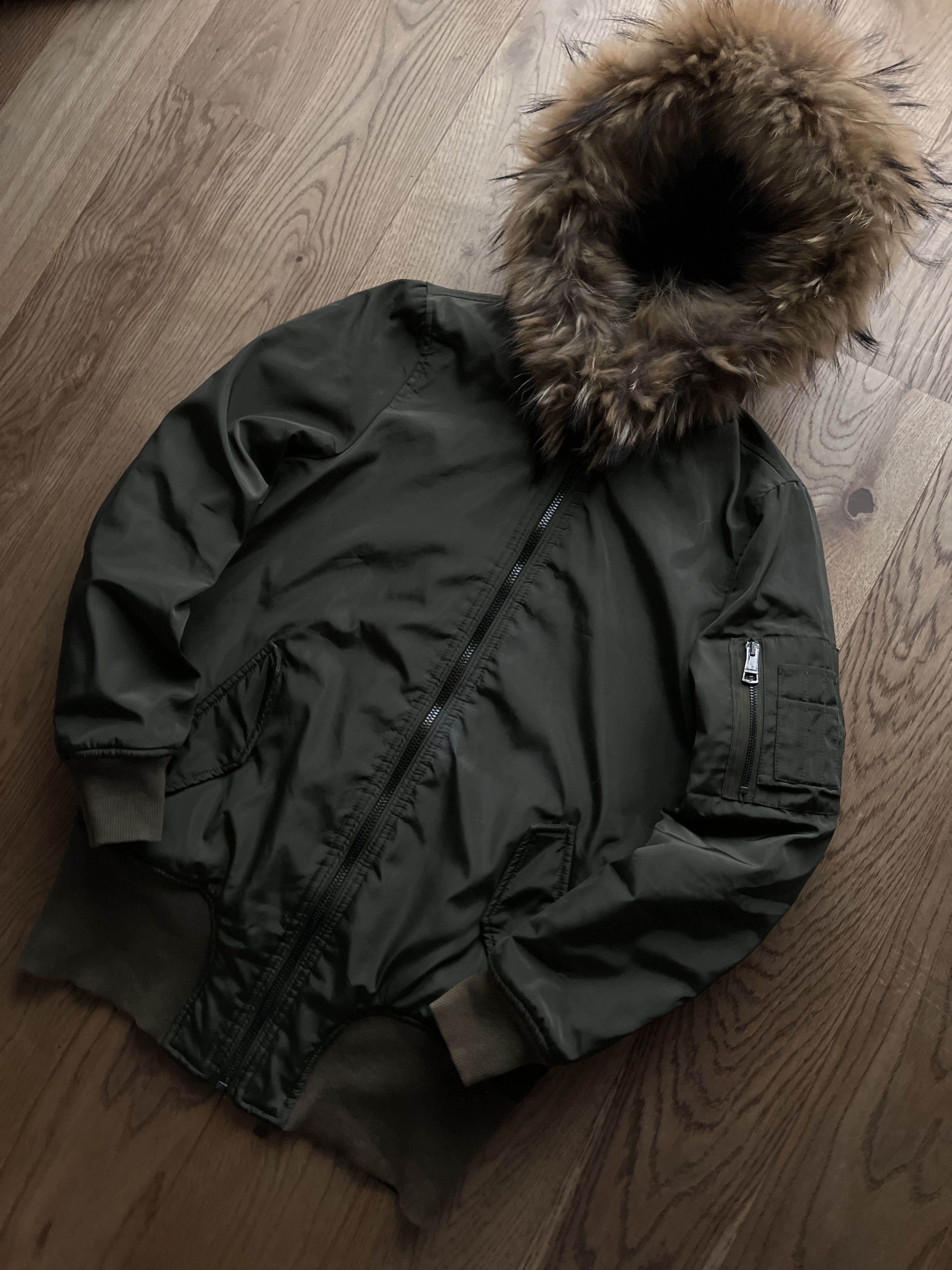 Burberry Burberry vintage faux fur hood bomber jacket avant garde y2k Size M / US 6-8 / IT 42-44 - 25 Thumbnail