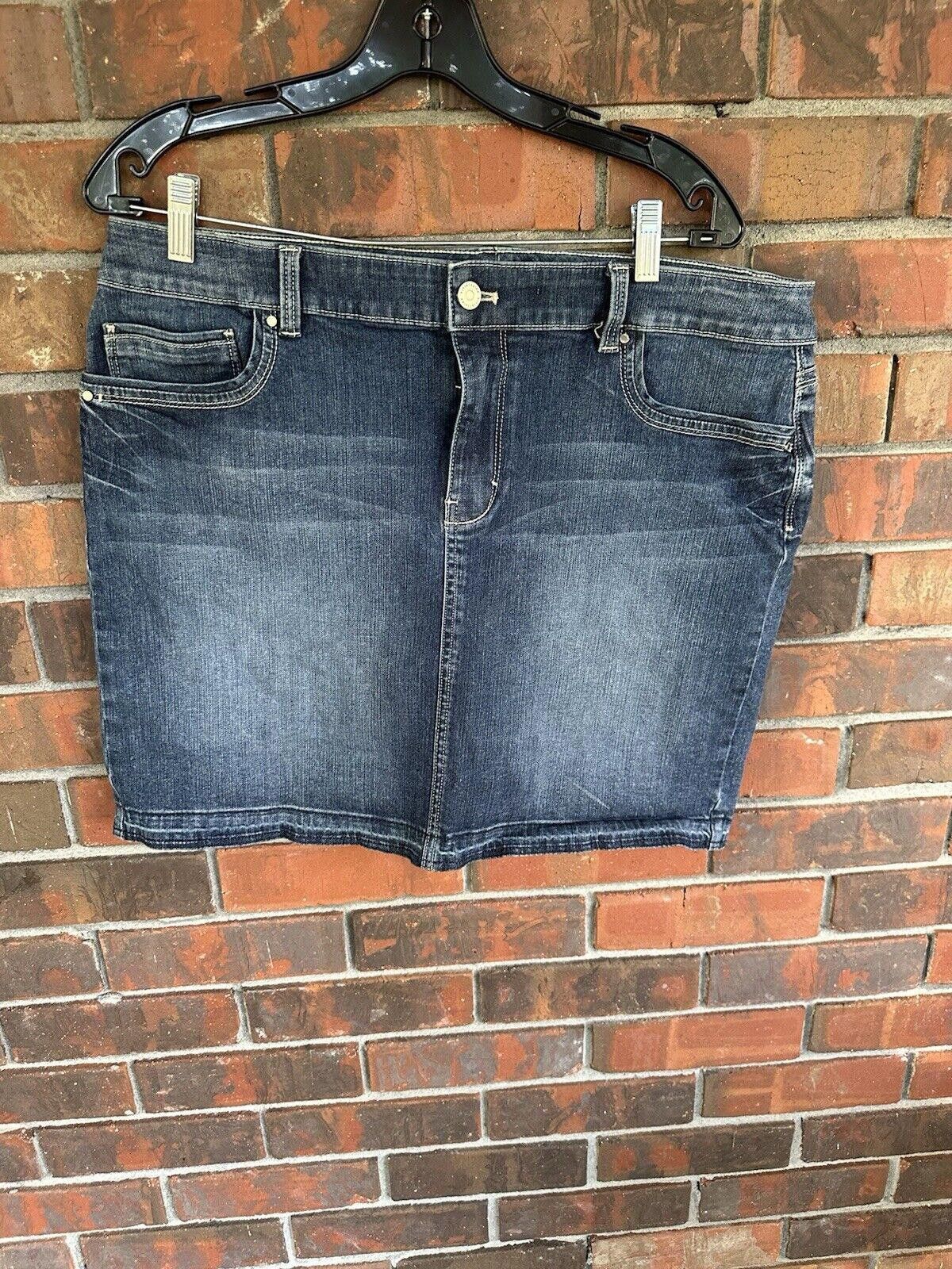 Designer white house black market mini skirt Size 14 Jean 99% Cotton Size 36" / US 14 / IT 50 - 2 Thumbnail