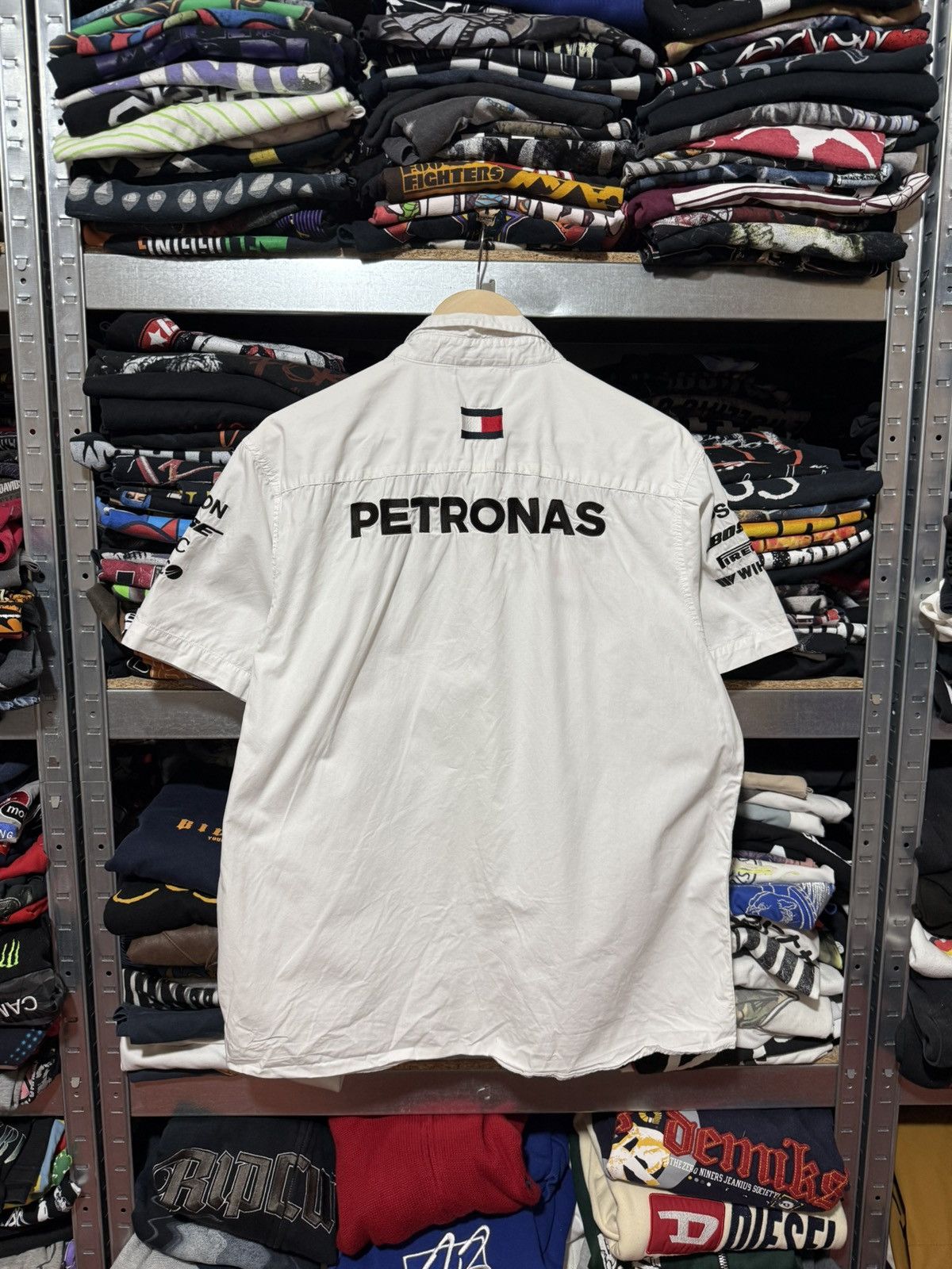 Formula 1 Tommy Hilfiger Mercedes AMG Petronas F1 Button Shirt Y2K Size US XL / EU 56 / 4 - 2 Thumbnail