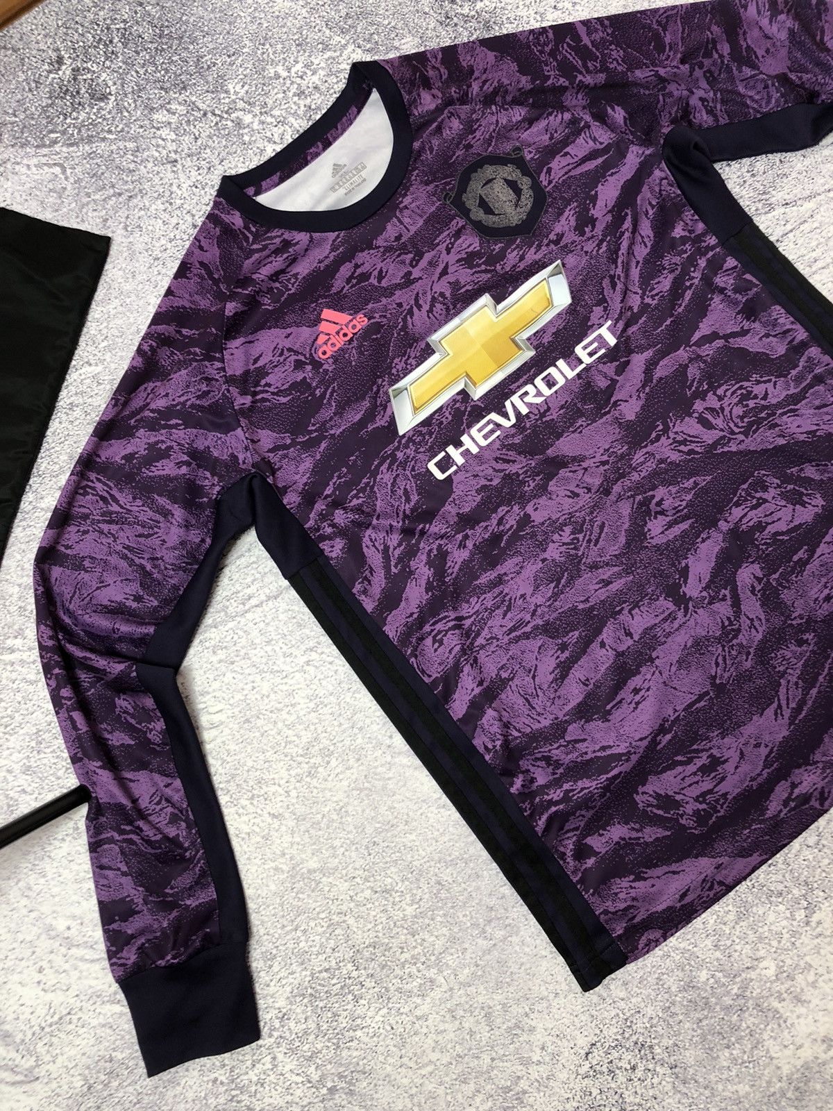 Adidas Soccer jersey Manchester United adidas size Xl y2k sport USA Size US M / EU 48-50 / 2 - 2 Thumbnail