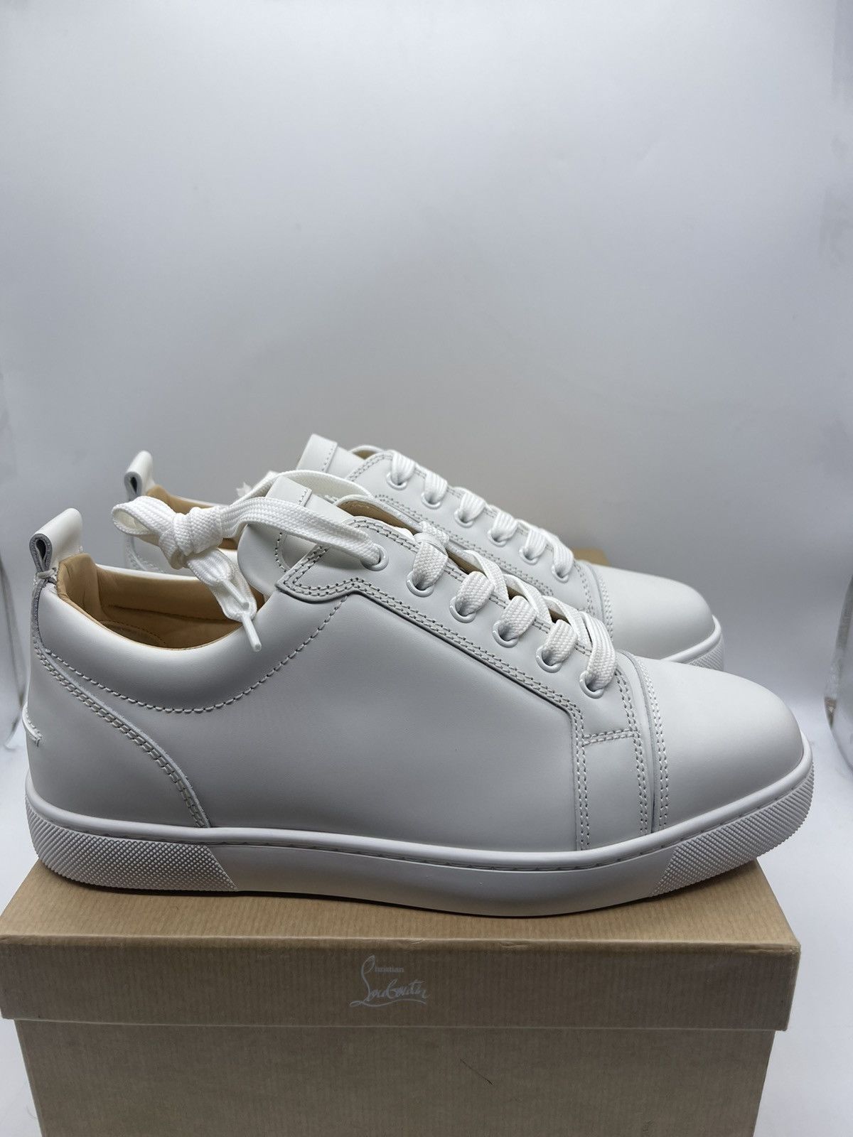 Christian Louboutin Christian Louboutin LOUIS JUNIOR FLAT Size US 7 / EU 40 - 1 Thumbnail