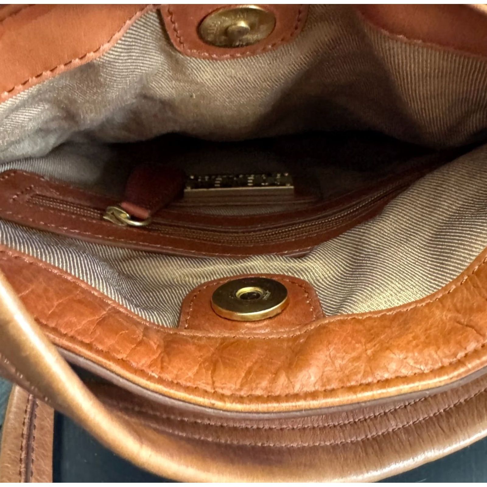 Steve Madden Steve Madden Crossbody Bag Small Cognac Gold Hardware Lock Strap Purse Shoulder Tote Steven Size ONE SIZE - 3 Thumbnail