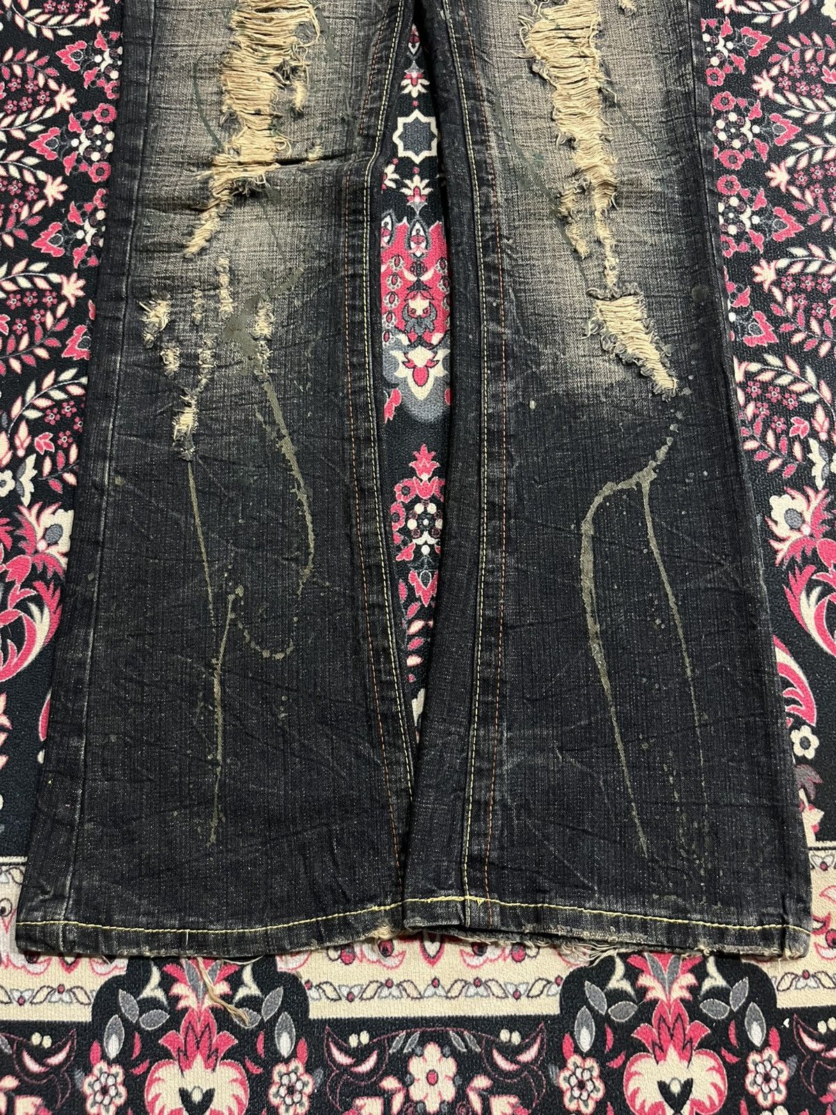 Undercover Japanese Brand Beast Dark Paint Splatter Distress Flare Jean Size 32" / US 10 / IT 46 - 9 Thumbnail