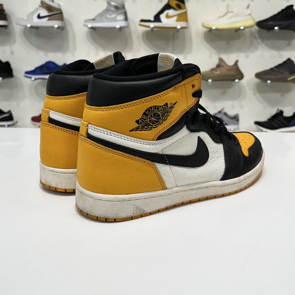 Nike Air Jordan 1 Retro High OG Taxi Size US 11 / EU 44 - 6 Thumbnail