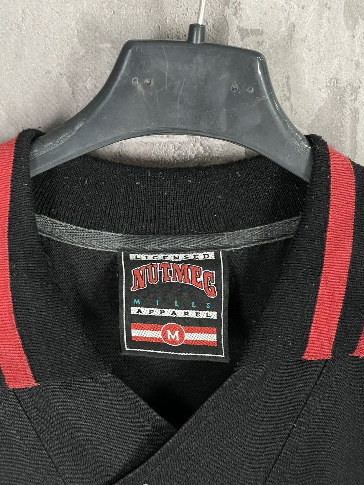NBA × Nutmeg × Vintage Vintage Chicago bulls tshirt Jersey NBA y2k Size US M / EU 48-50 / 2 - 7 Thumbnail