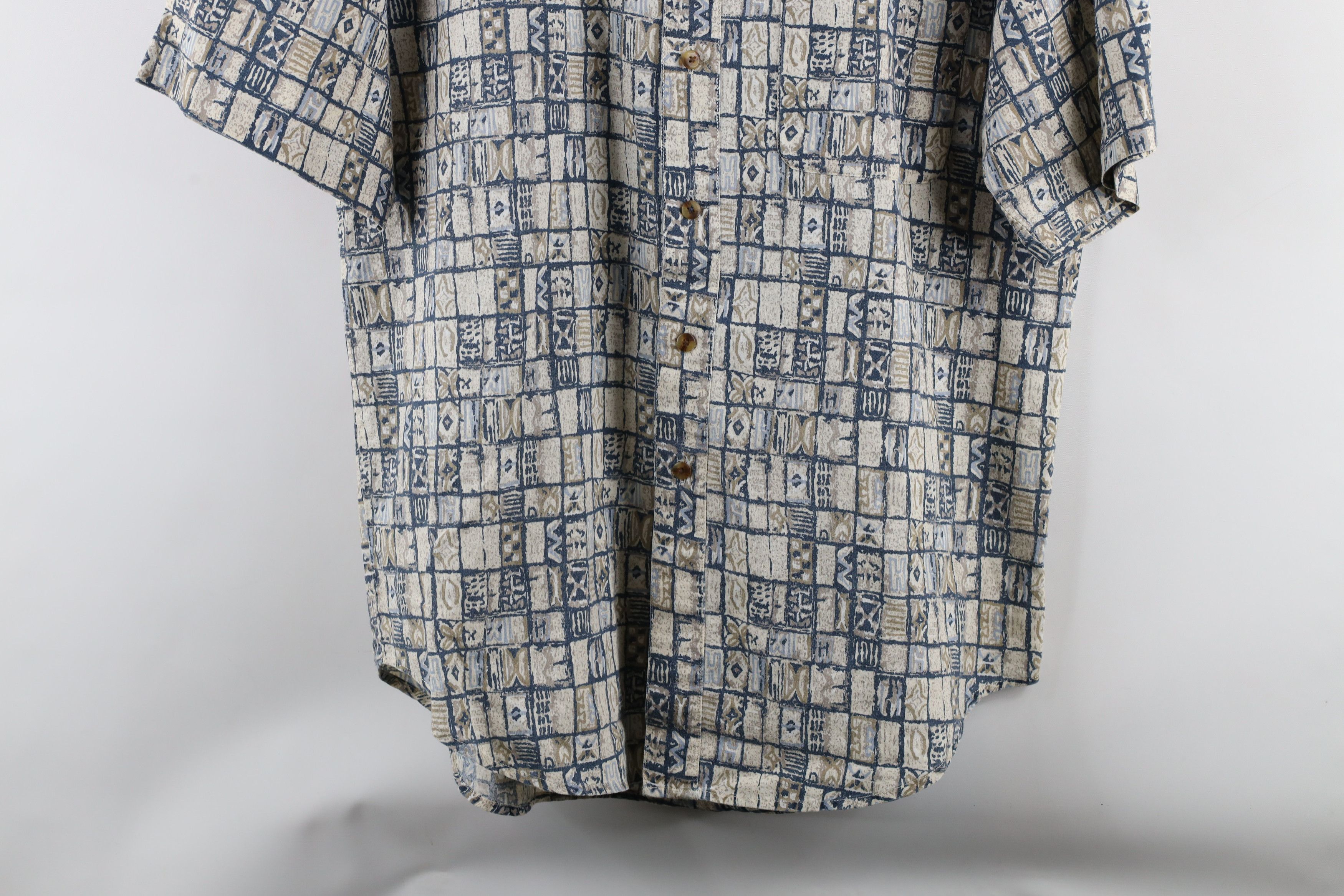 Vintage Vintage 90s Streetwear Geometric Beach Hawaiian Button Shirt Size US L / EU 52-54 / 3 - 3 Thumbnail