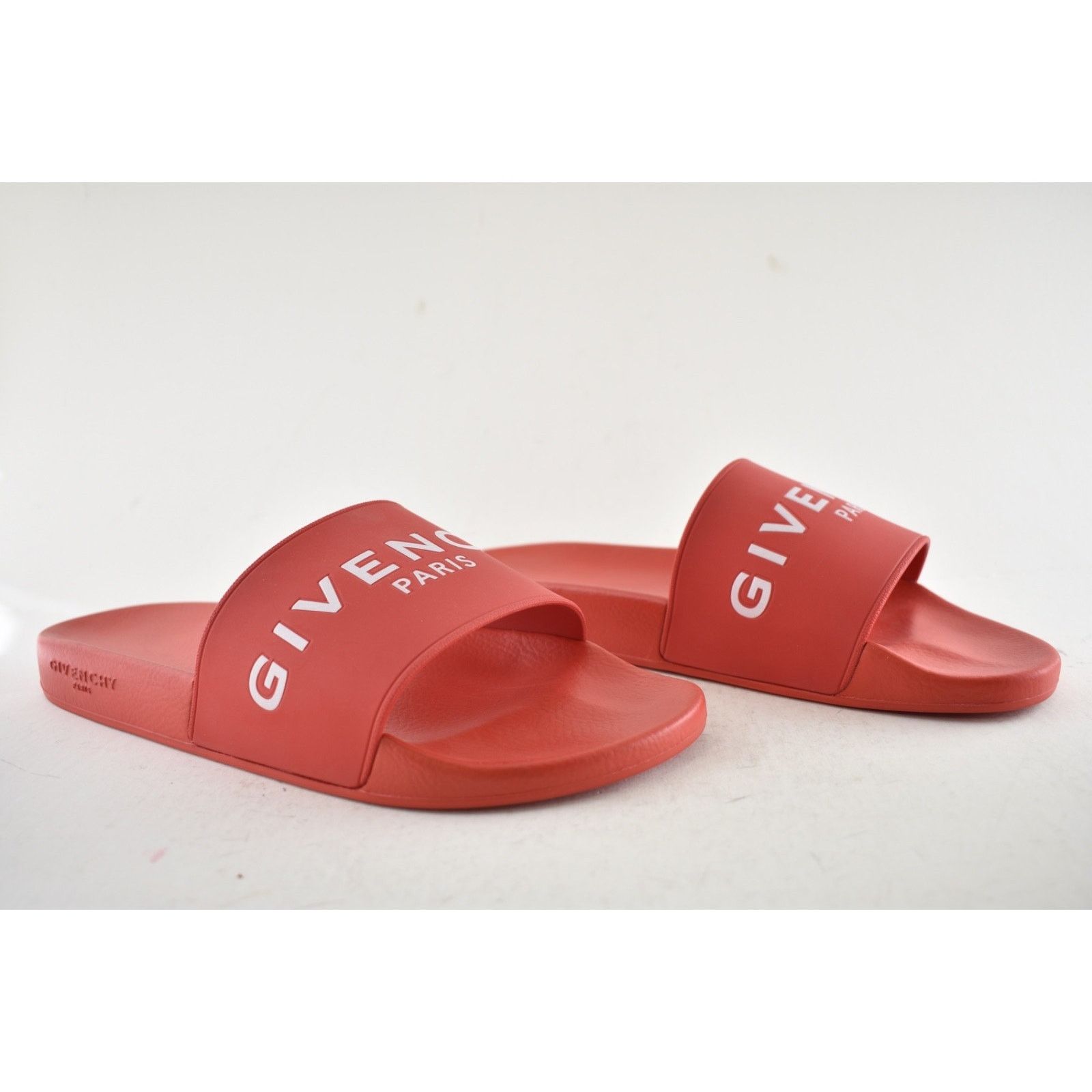 Givenchy Givenchy Paris Red White Logo Rubber Pool Slide Sandal 44 11 Size US 11 / EU 44 - 3 Thumbnail